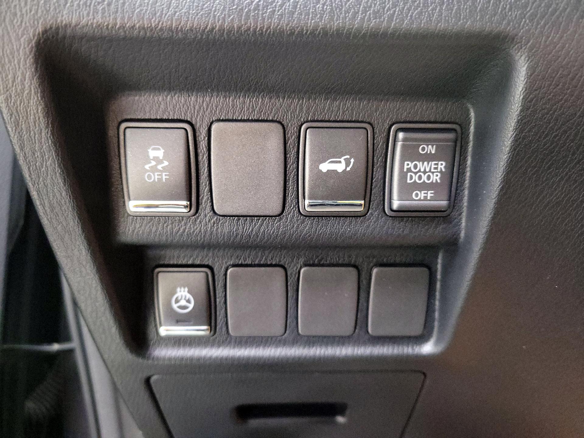 Thumbnail: 2017 INFINITI QX60 - 13