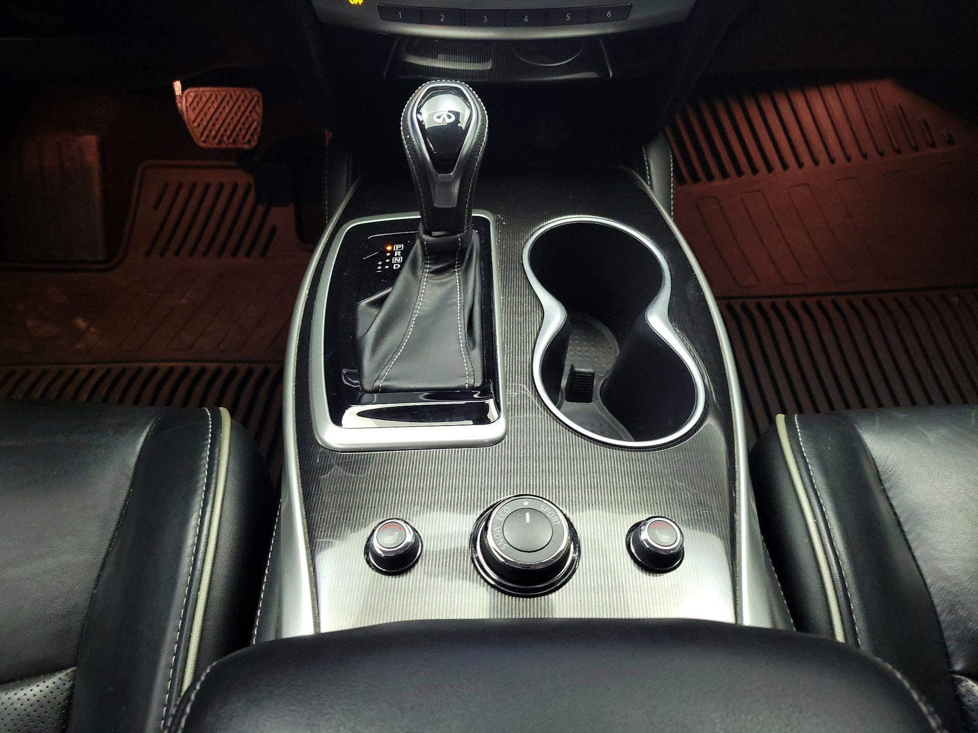 Thumbnail: 2017 INFINITI QX60 - 18