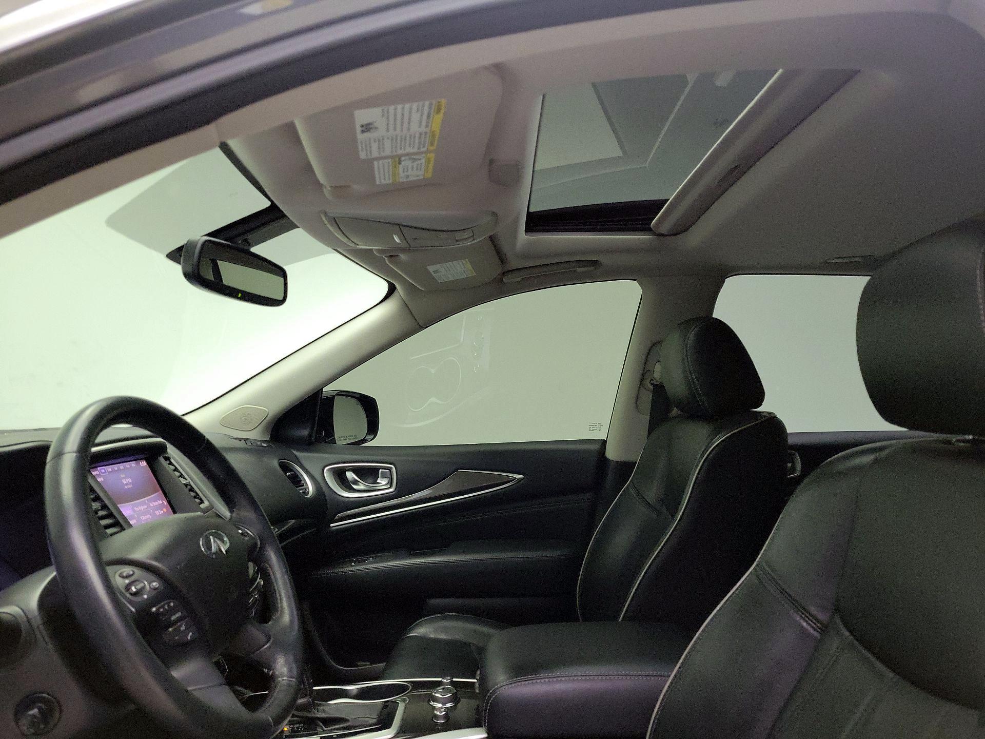 Thumbnail: 2017 INFINITI QX60 - 20