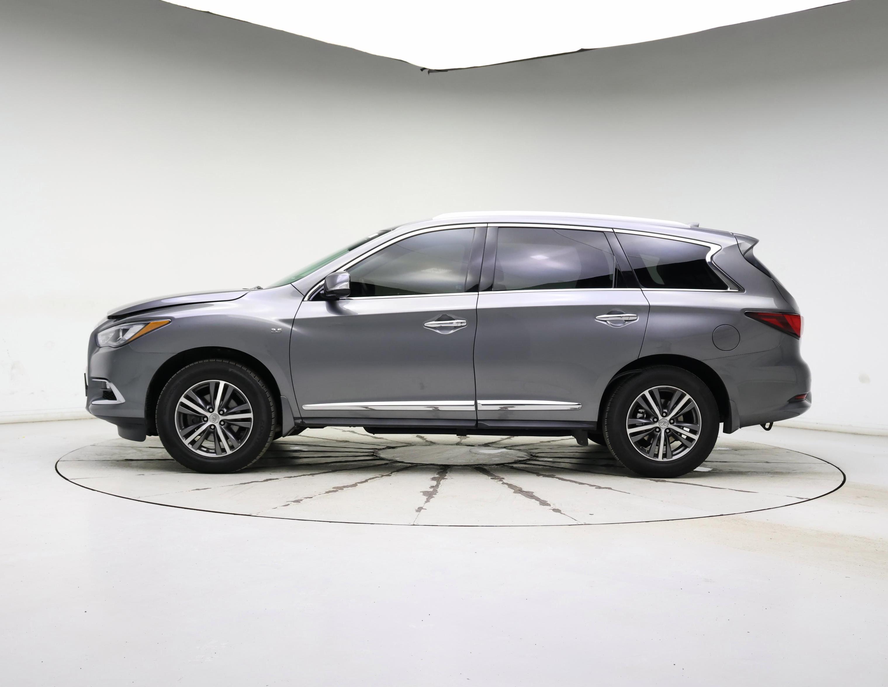 Thumbnail: 2017 INFINITI QX60 - 3