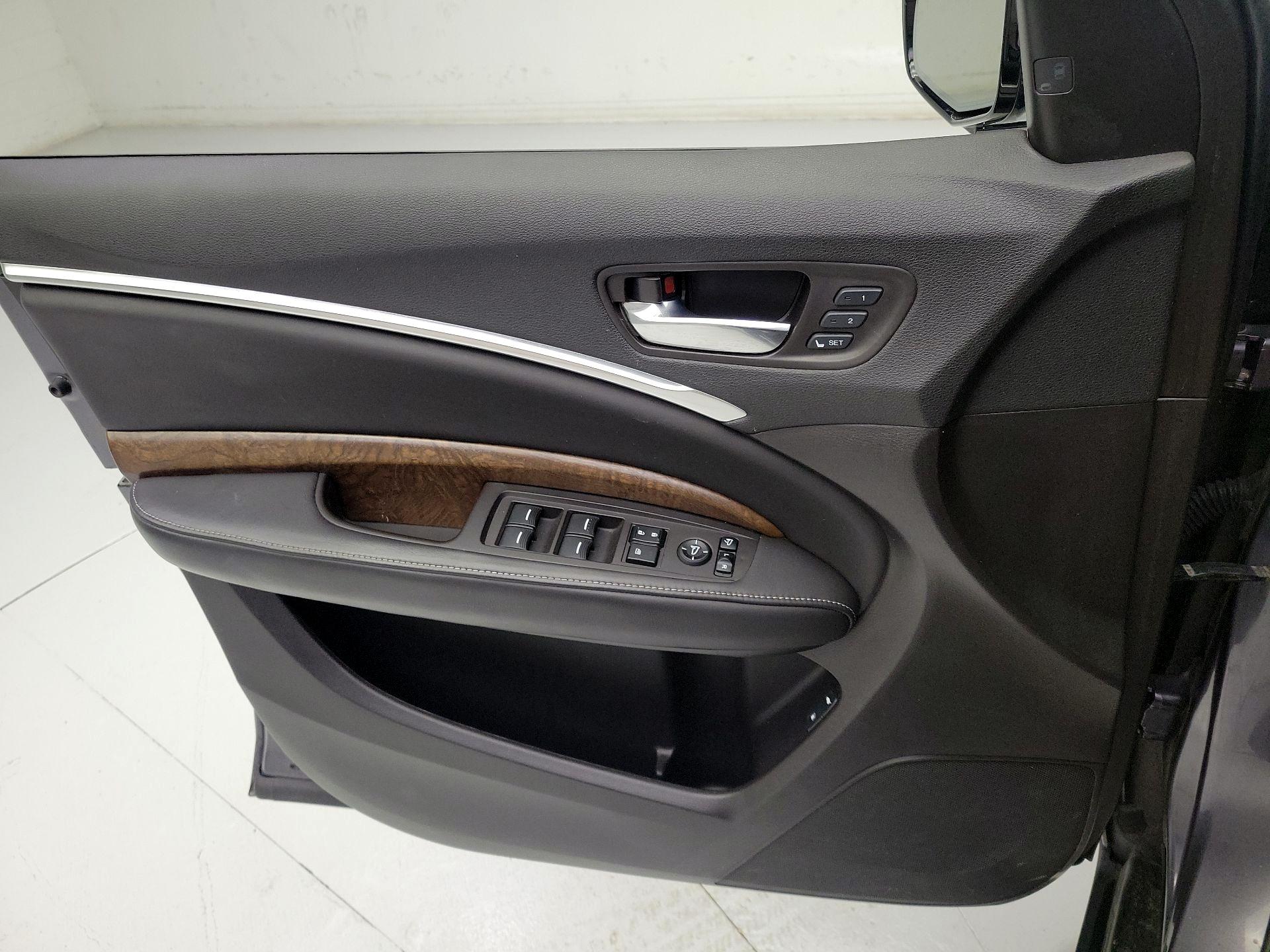 Thumbnail: 2018 Acura MDX - 12