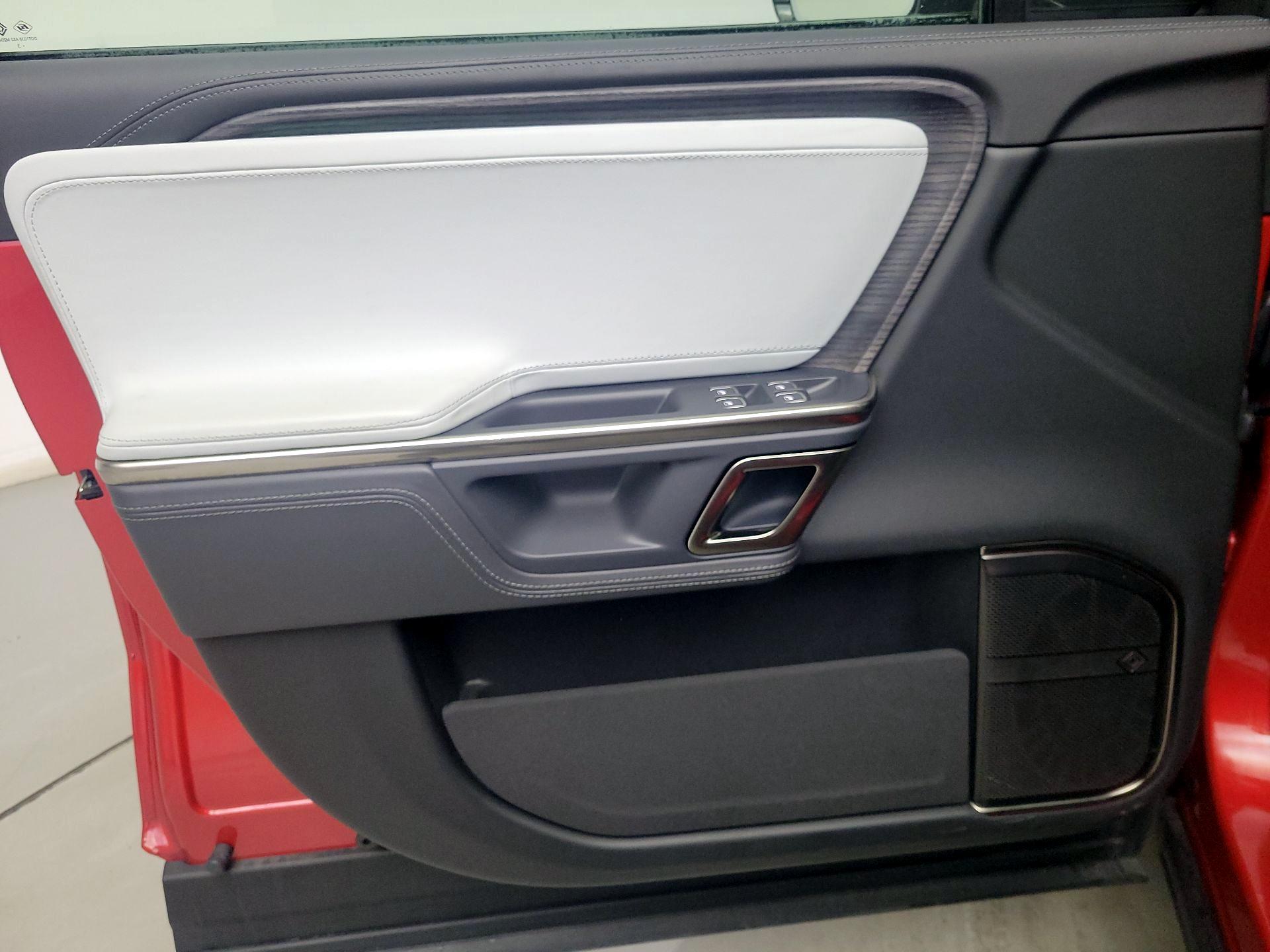 Thumbnail: 2023 Rivian R1S - 12