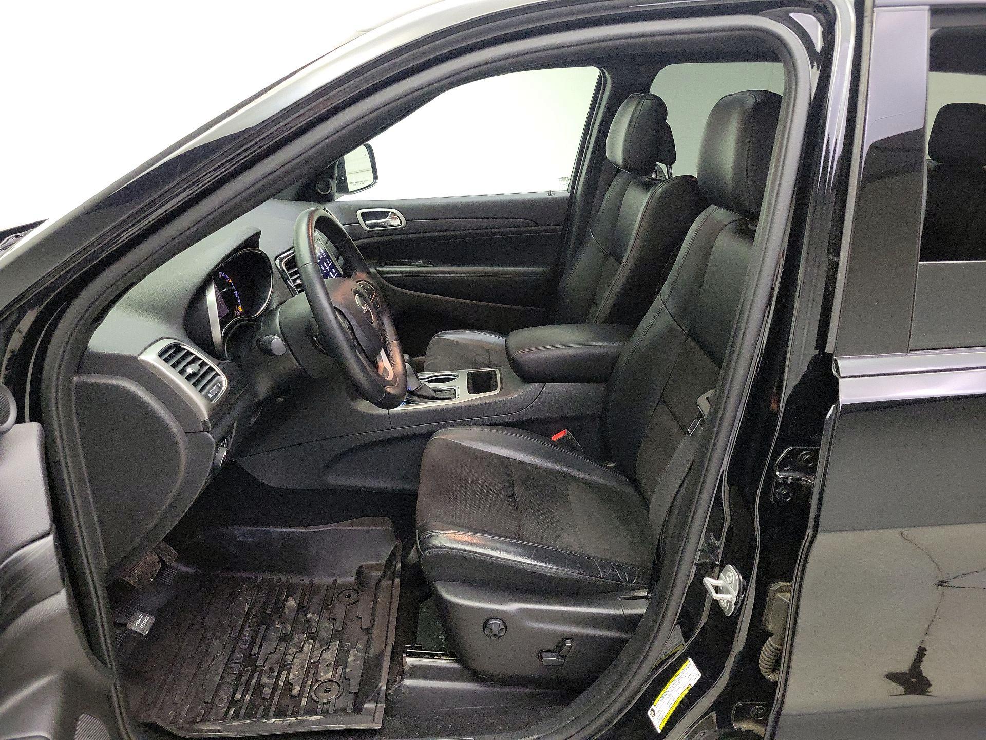 Thumbnail: 2019 Jeep Grand Cherokee - 11