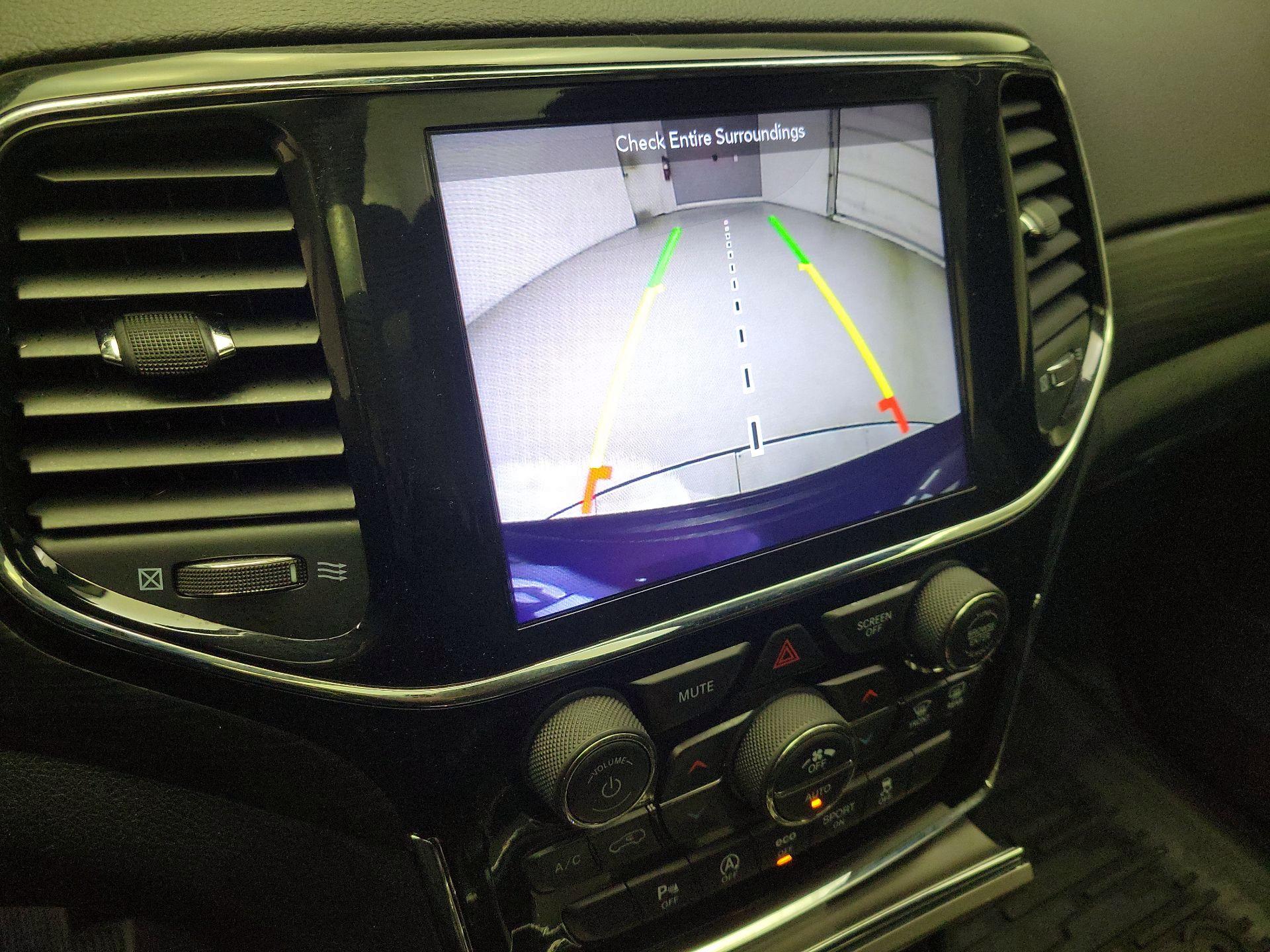 Thumbnail: 2019 Jeep Grand Cherokee - 15