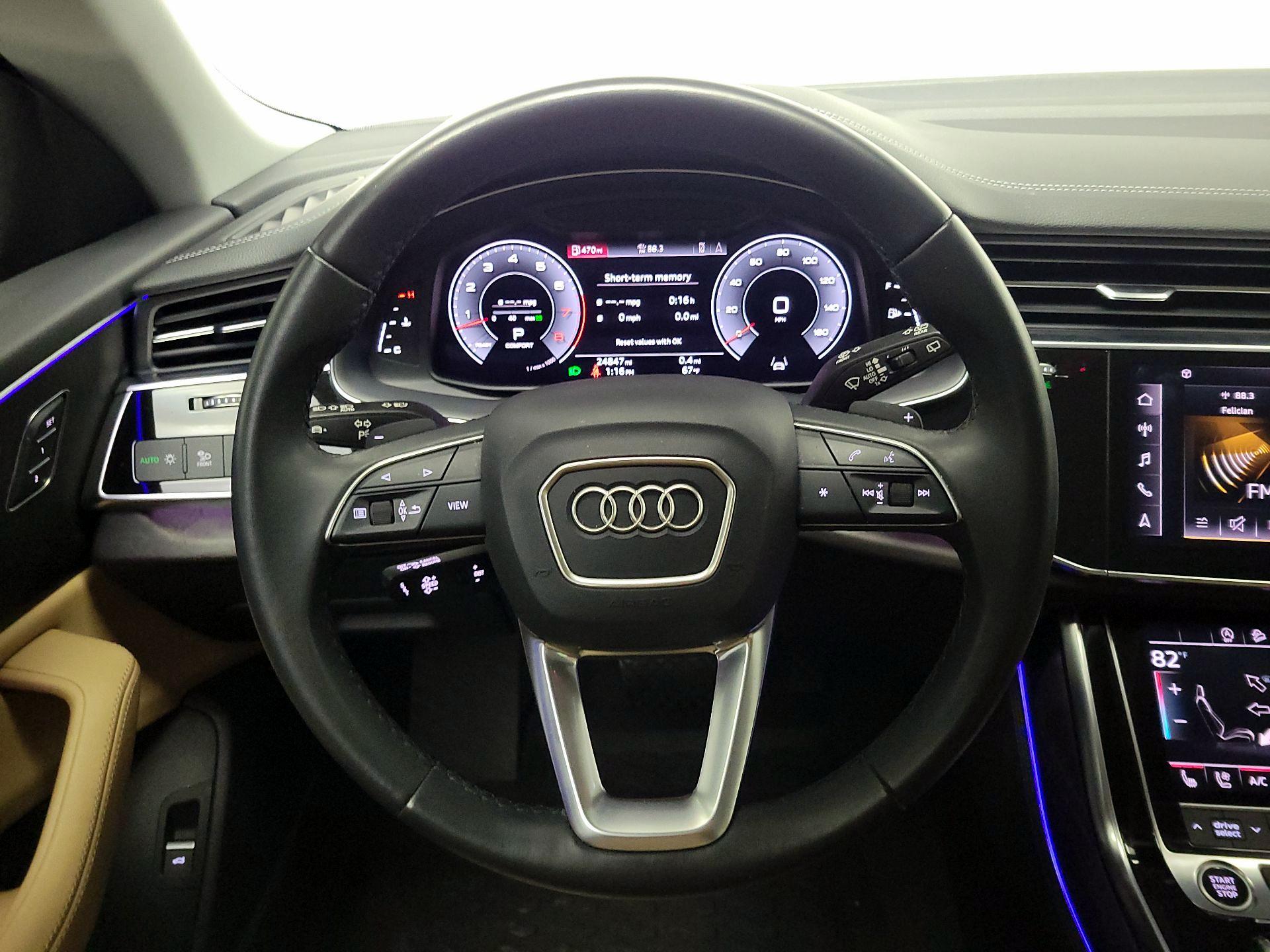 Thumbnail: 2023 Audi Q8 - 10