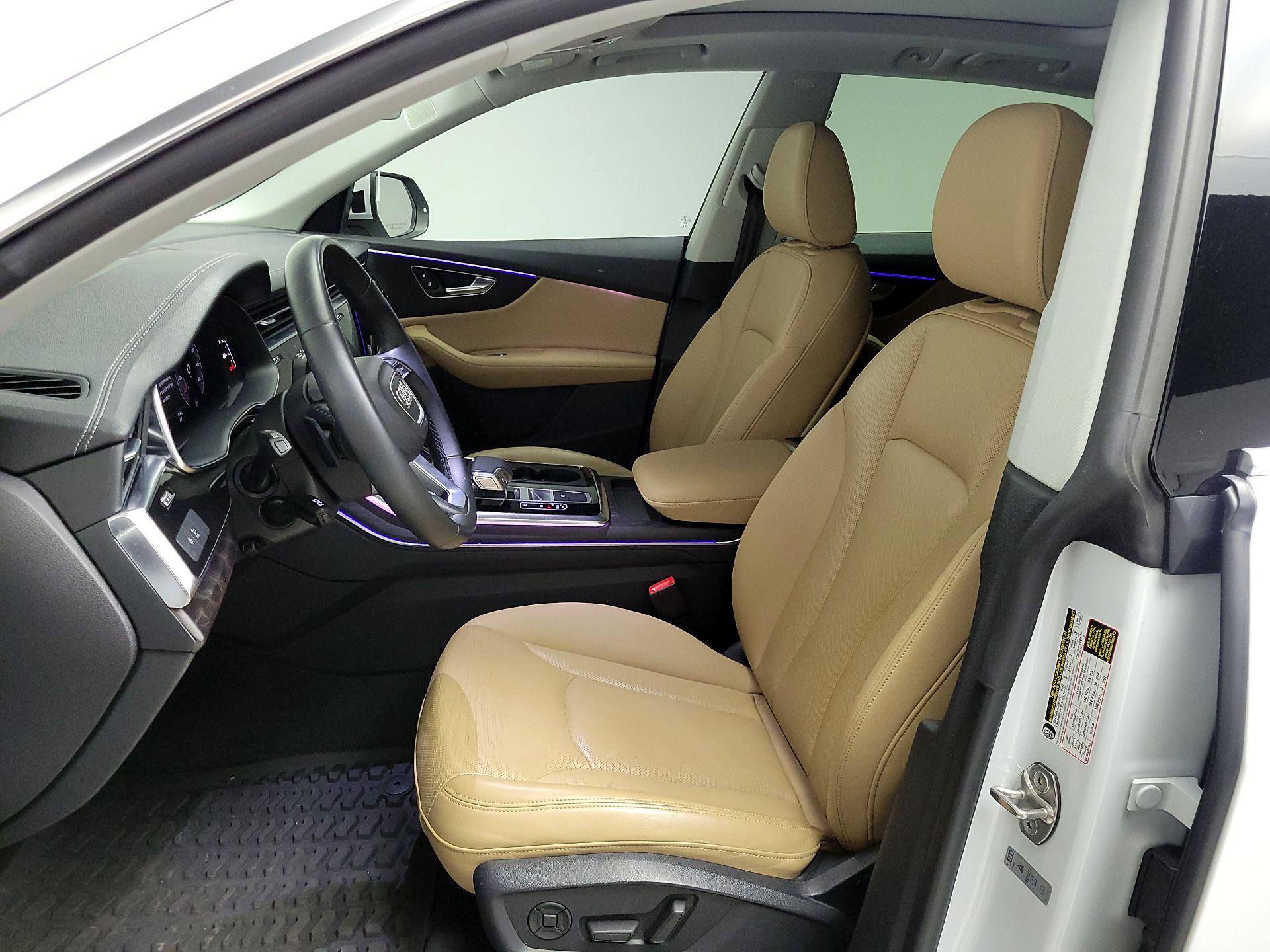 Thumbnail: 2023 Audi Q8 - 11