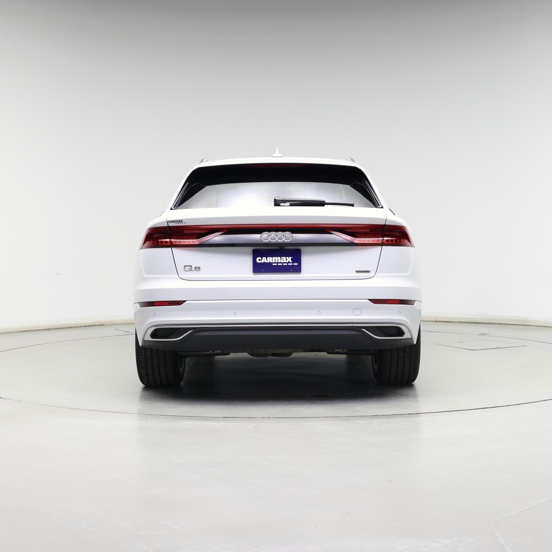 Thumbnail: 2023 Audi Q8 - 6