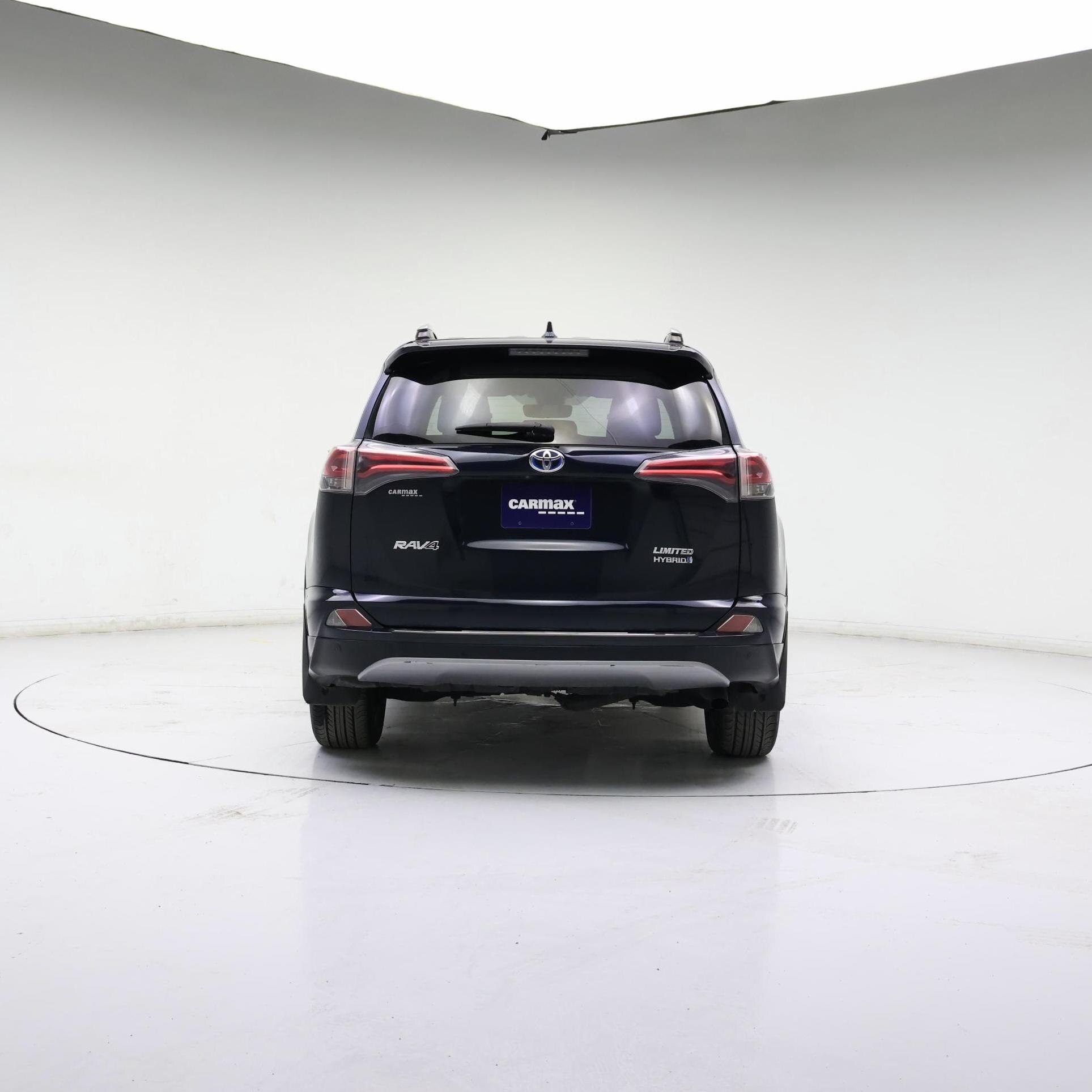 Thumbnail: 2018 Toyota RAV4 - 6