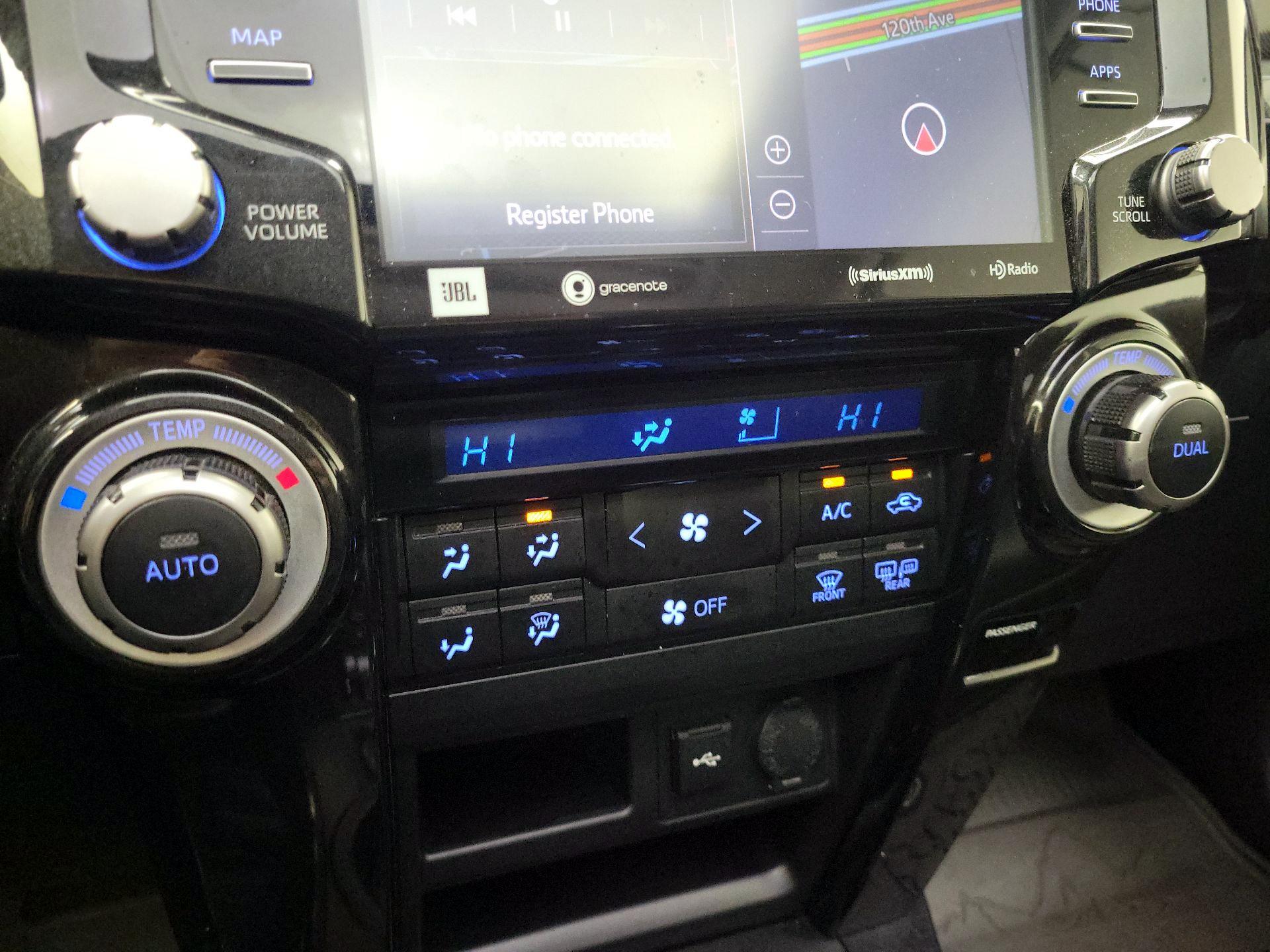 Thumbnail: 2020 Toyota 4Runner - 17