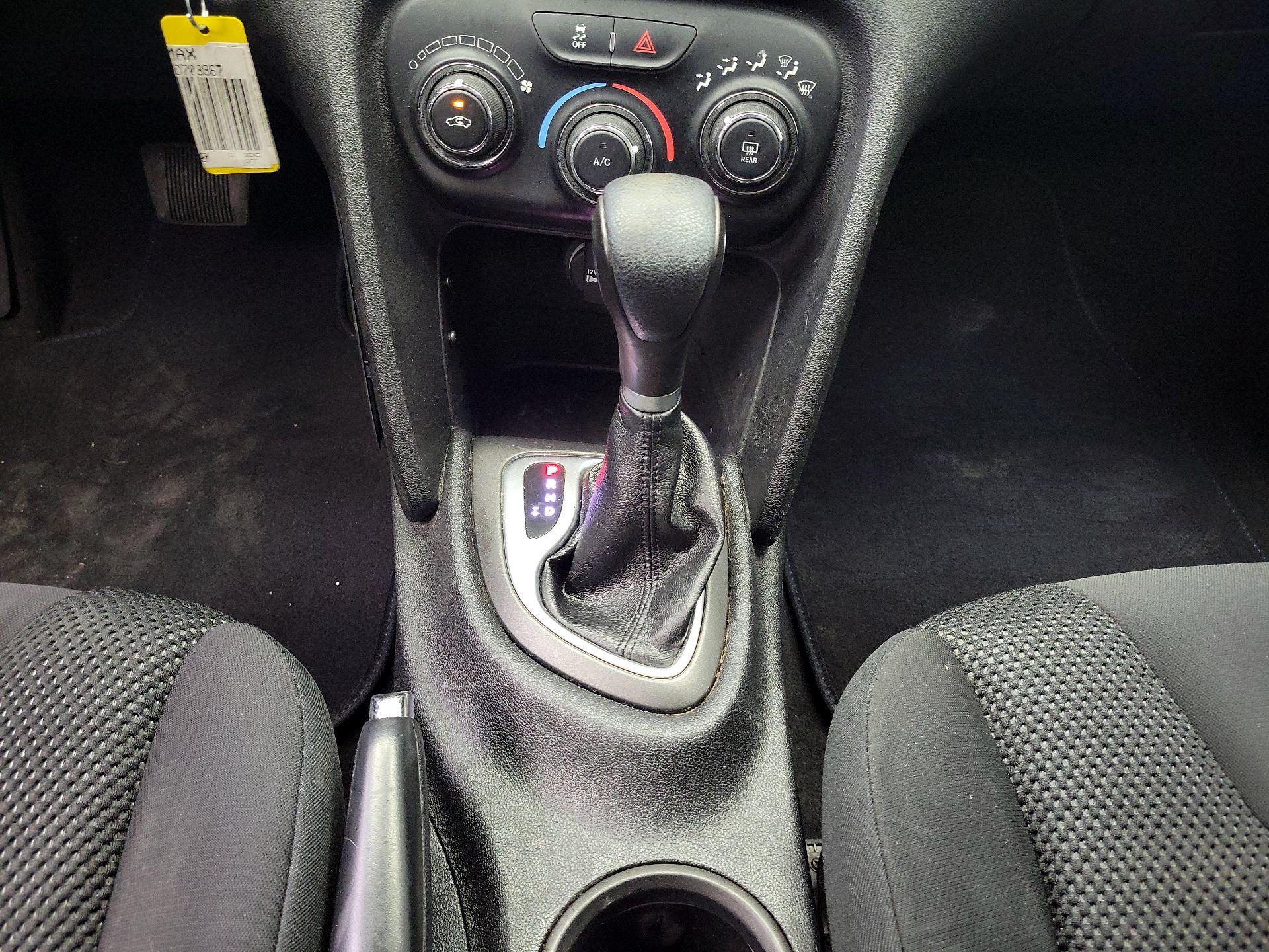 Thumbnail: 2016 Dodge Dart - 16