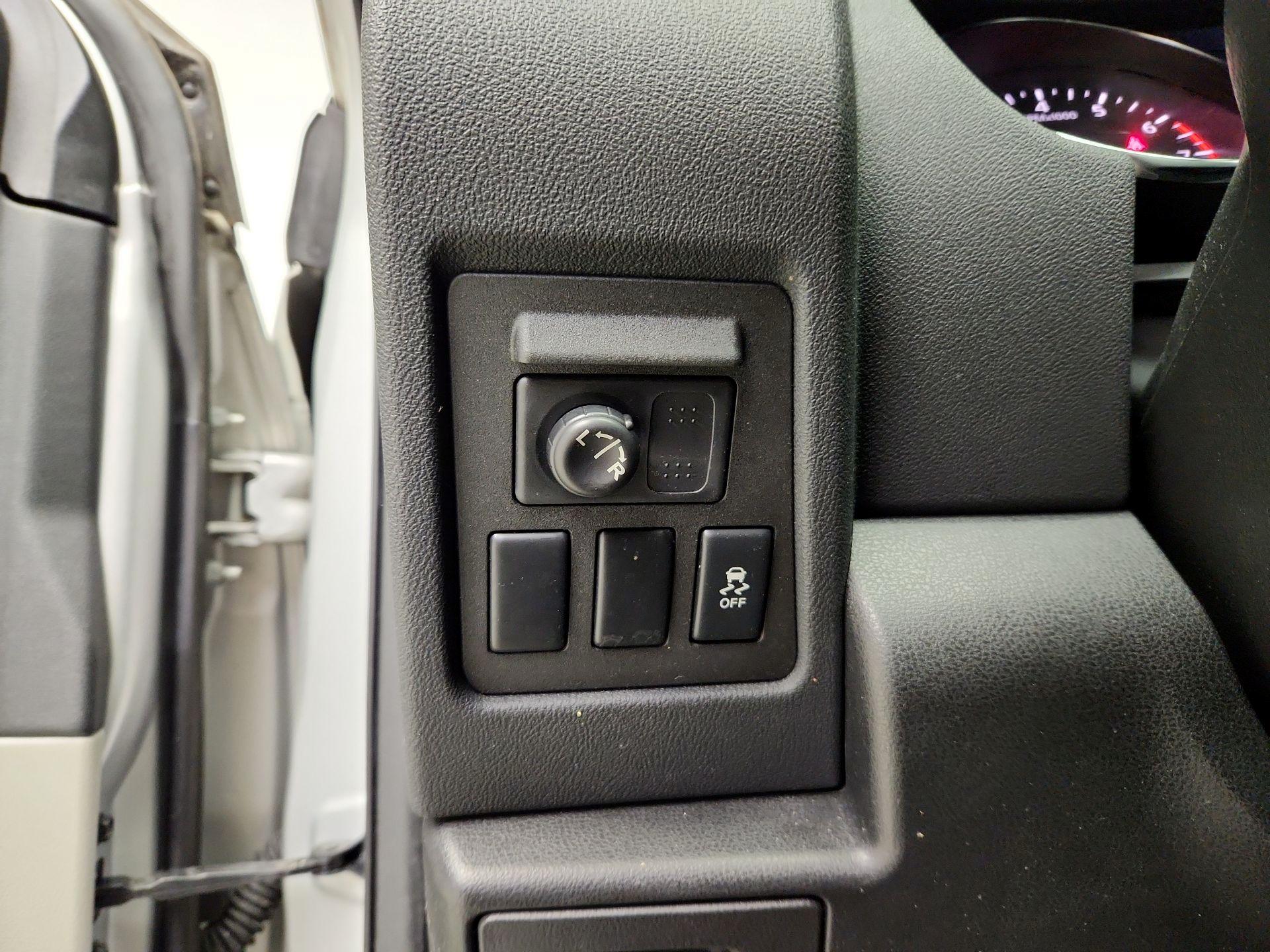 Thumbnail: 2014 Nissan Rogue - 13