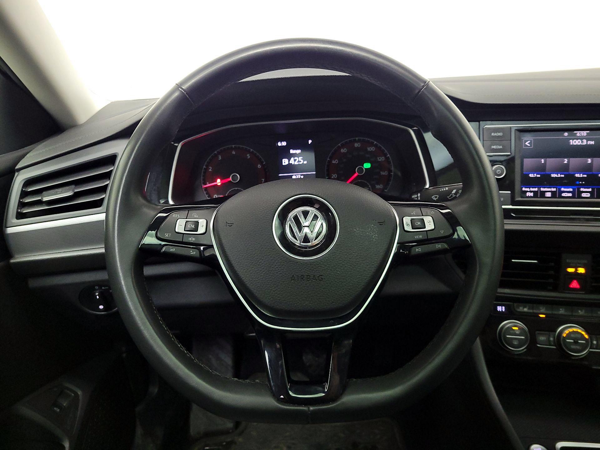 Thumbnail: 2020 Volkswagen Jetta - 10