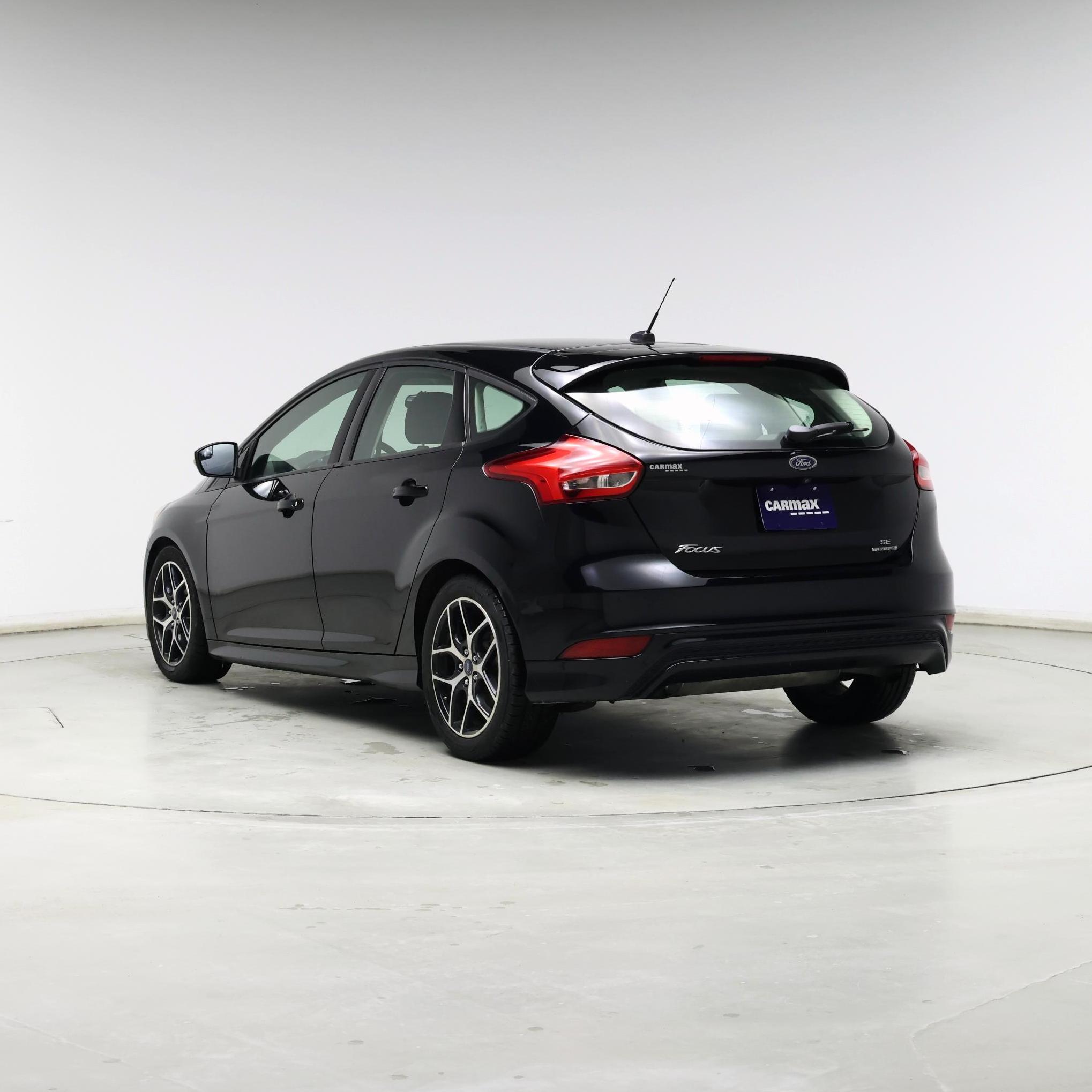Thumbnail: 2016 Ford Focus - 2