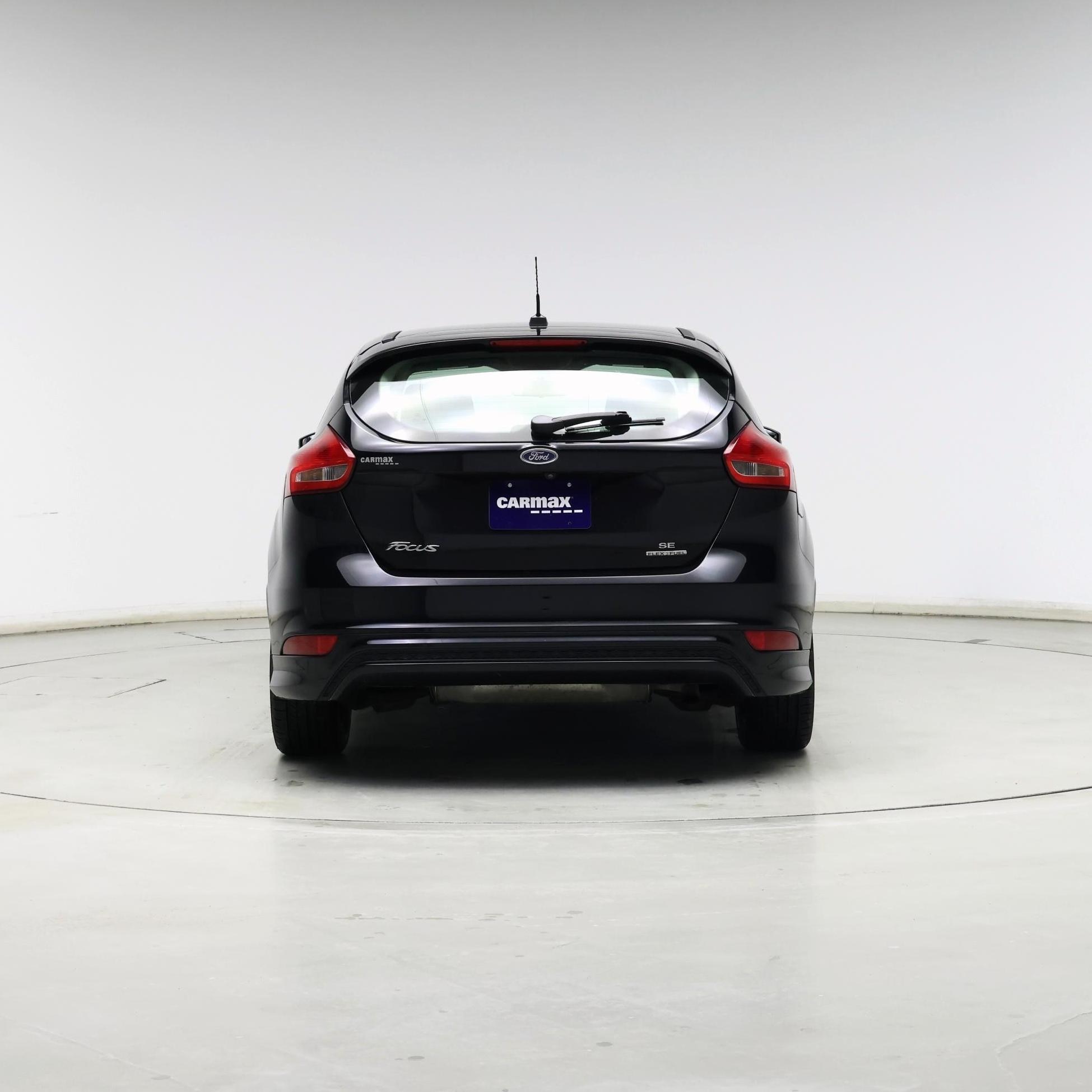 Thumbnail: 2016 Ford Focus - 6