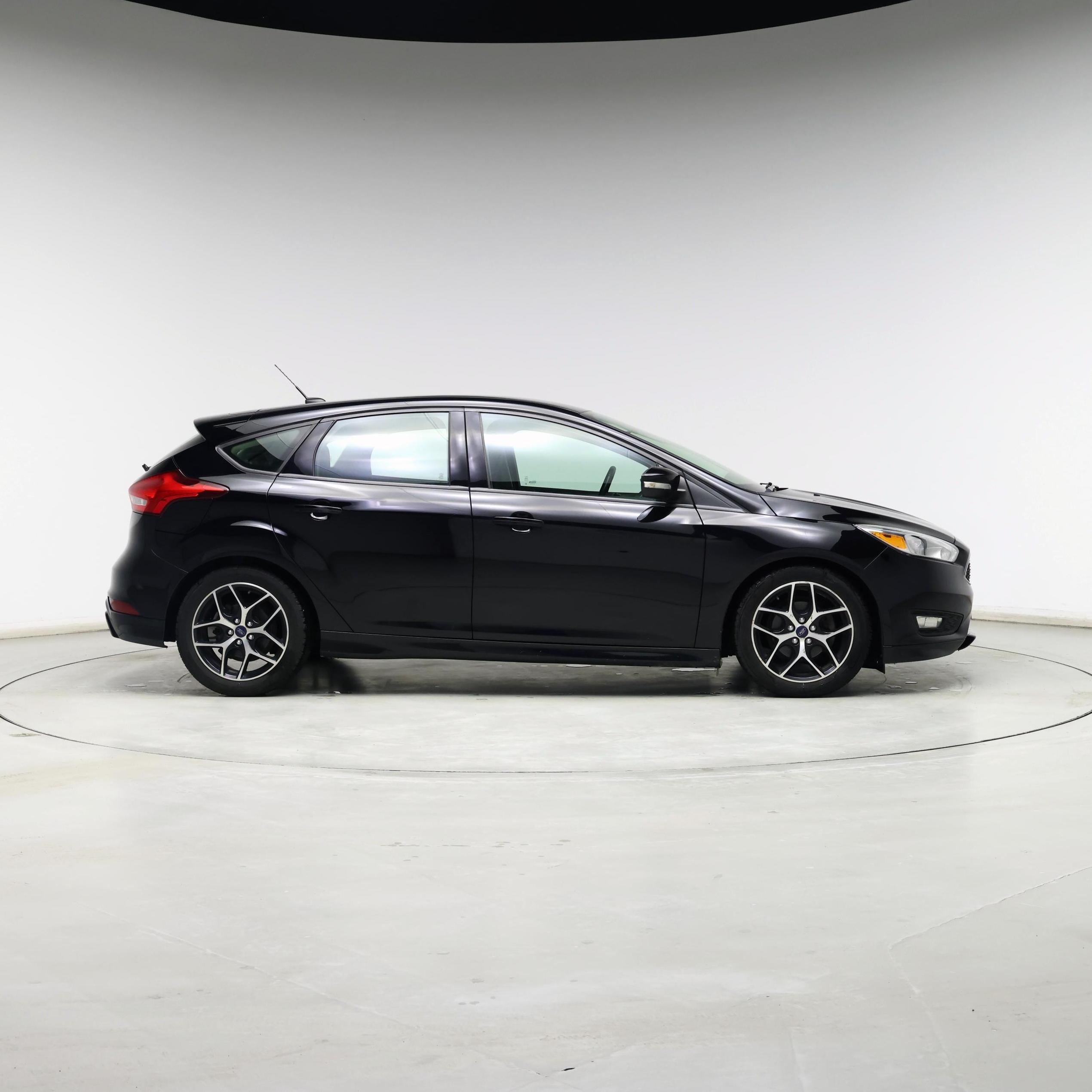 Thumbnail: 2016 Ford Focus - 7