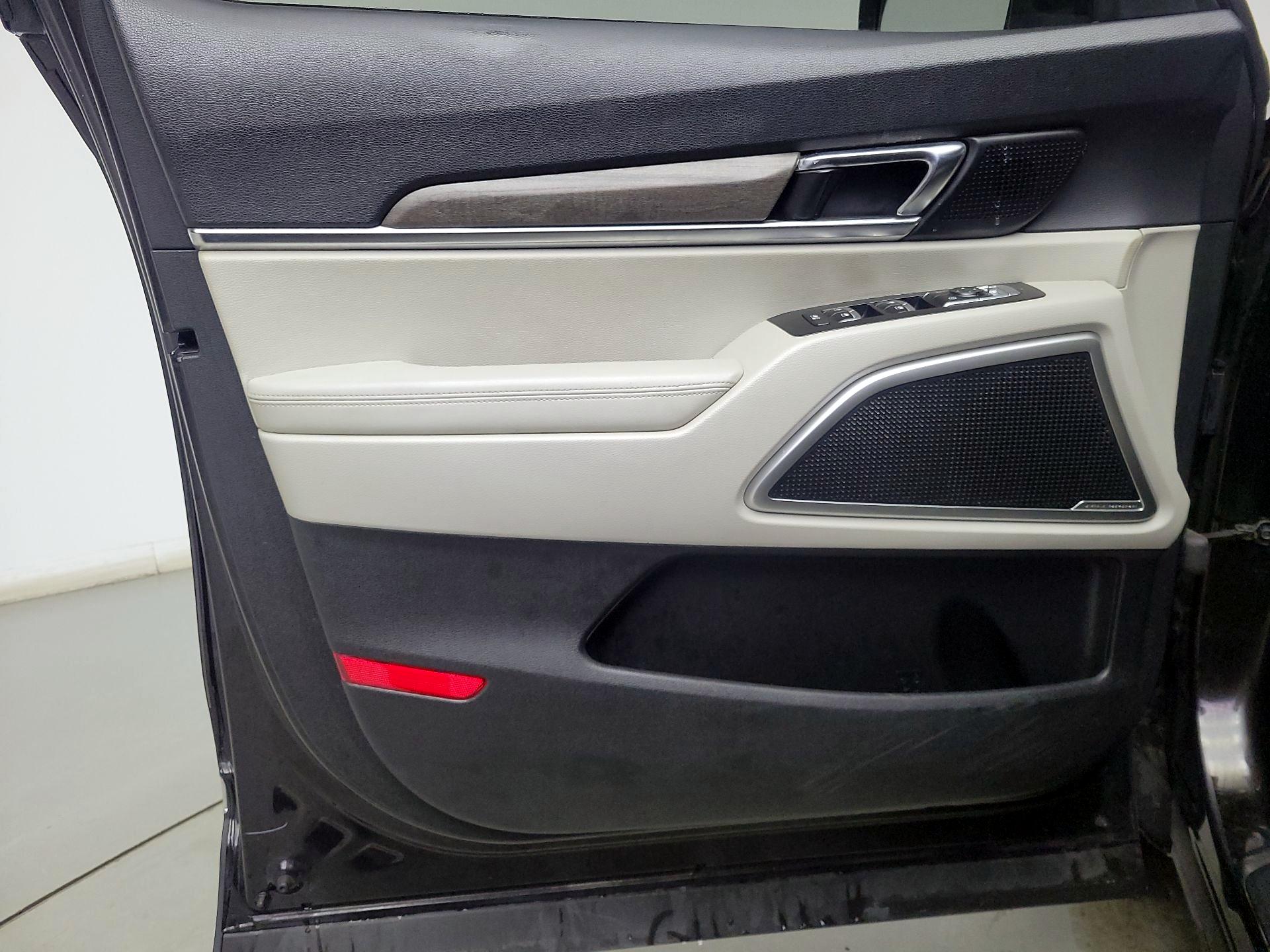 Thumbnail: 2022 Kia Telluride - 12