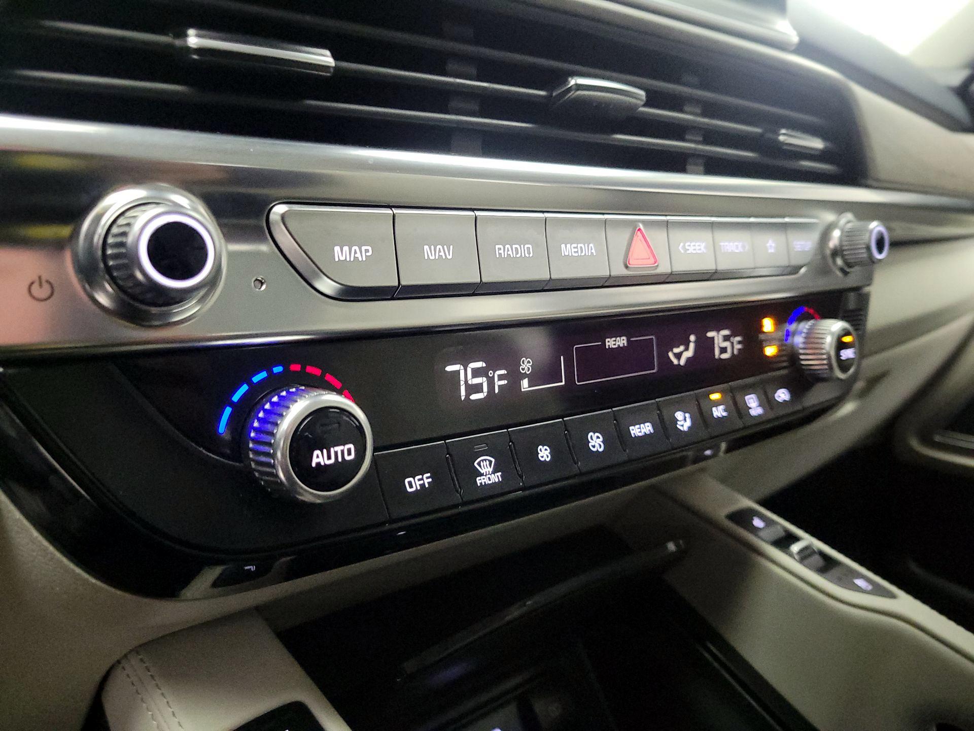 Thumbnail: 2022 Kia Telluride - 17