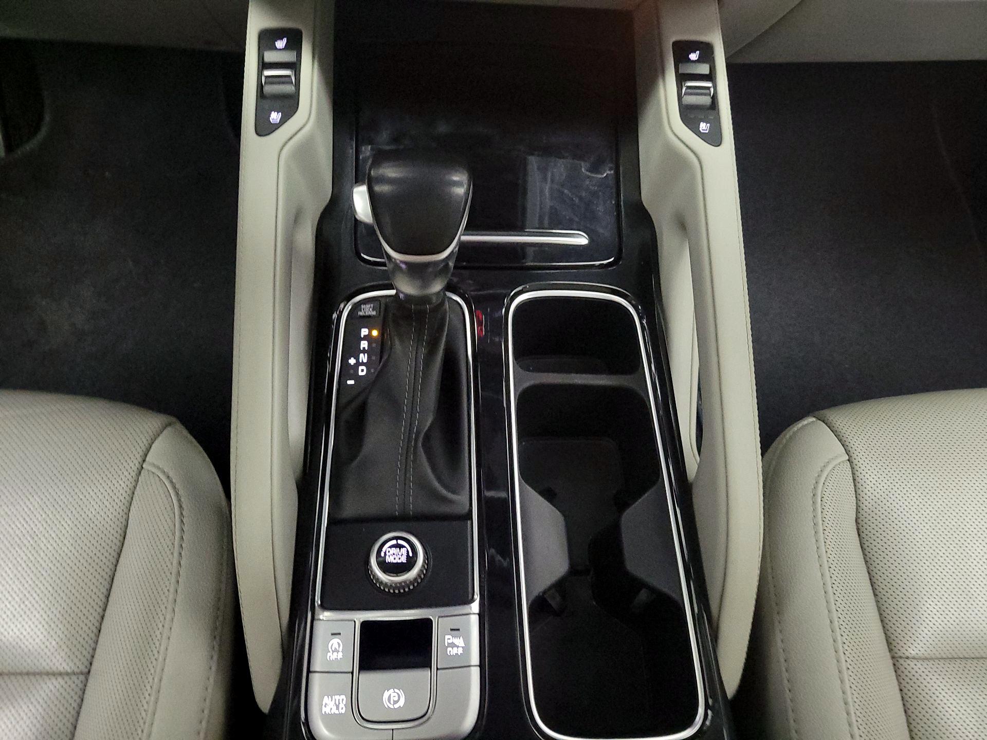 Thumbnail: 2022 Kia Telluride - 18