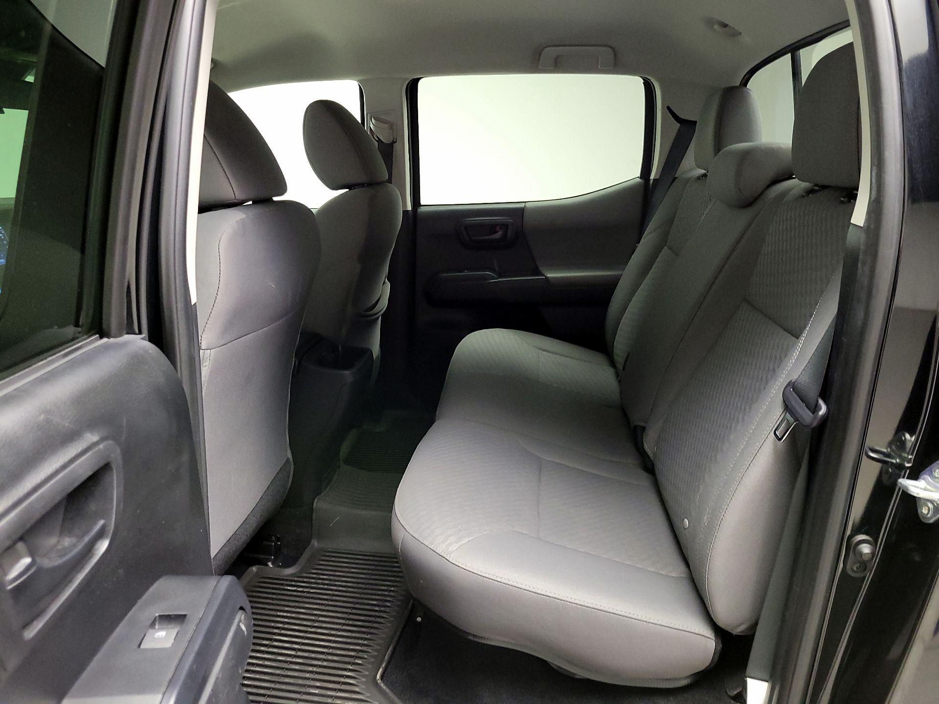 Thumbnail: 2021 Toyota Tacoma - 19