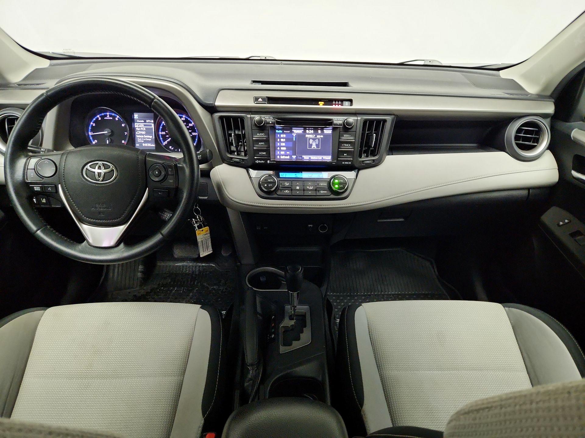 Thumbnail: 2017 Toyota RAV4 - 9