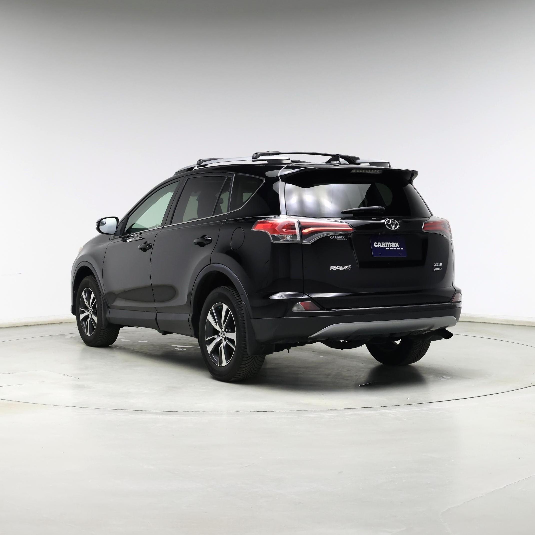 Thumbnail: 2017 Toyota RAV4 - 2