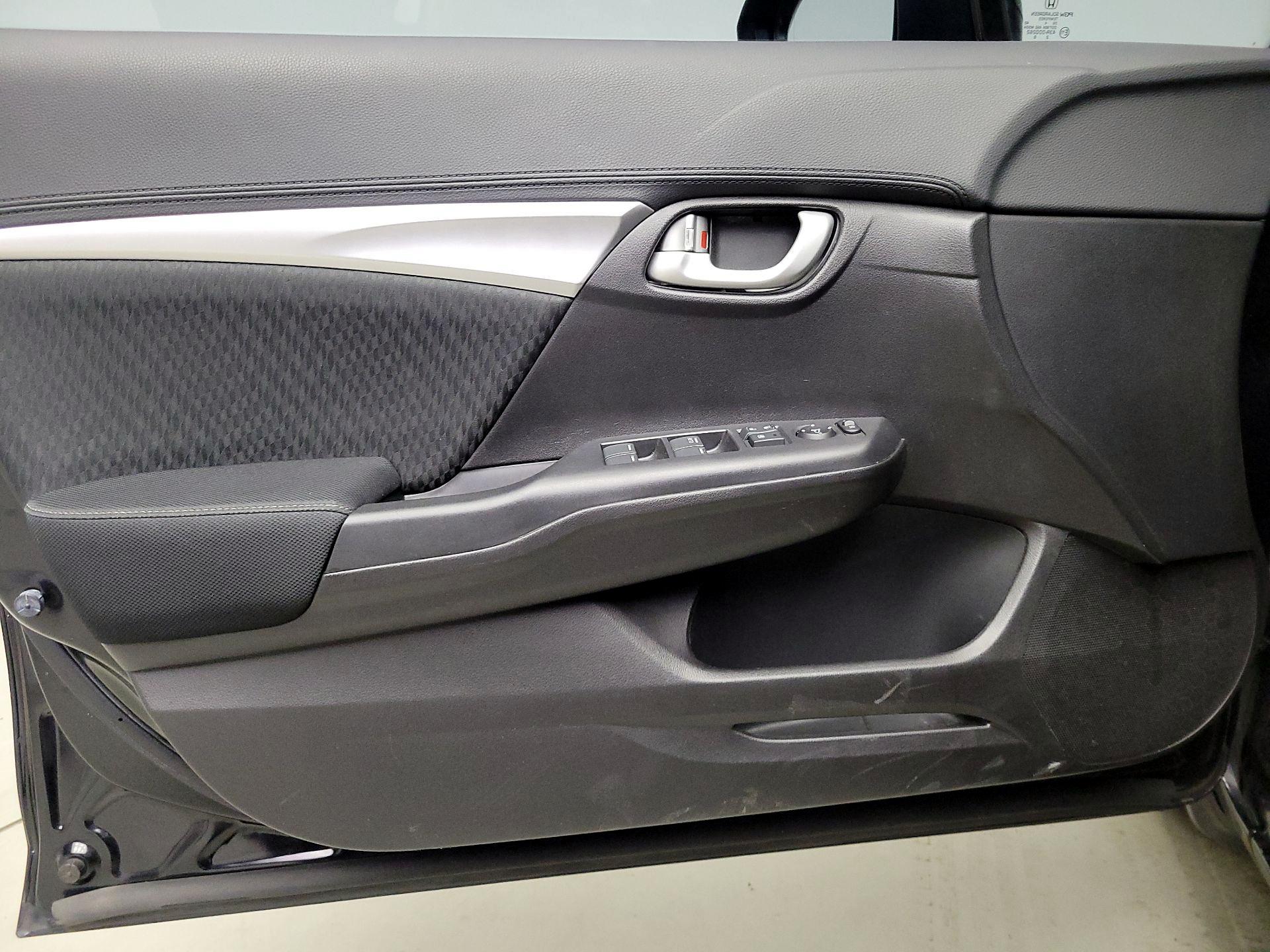 Thumbnail: 2015 Honda Civic - 12