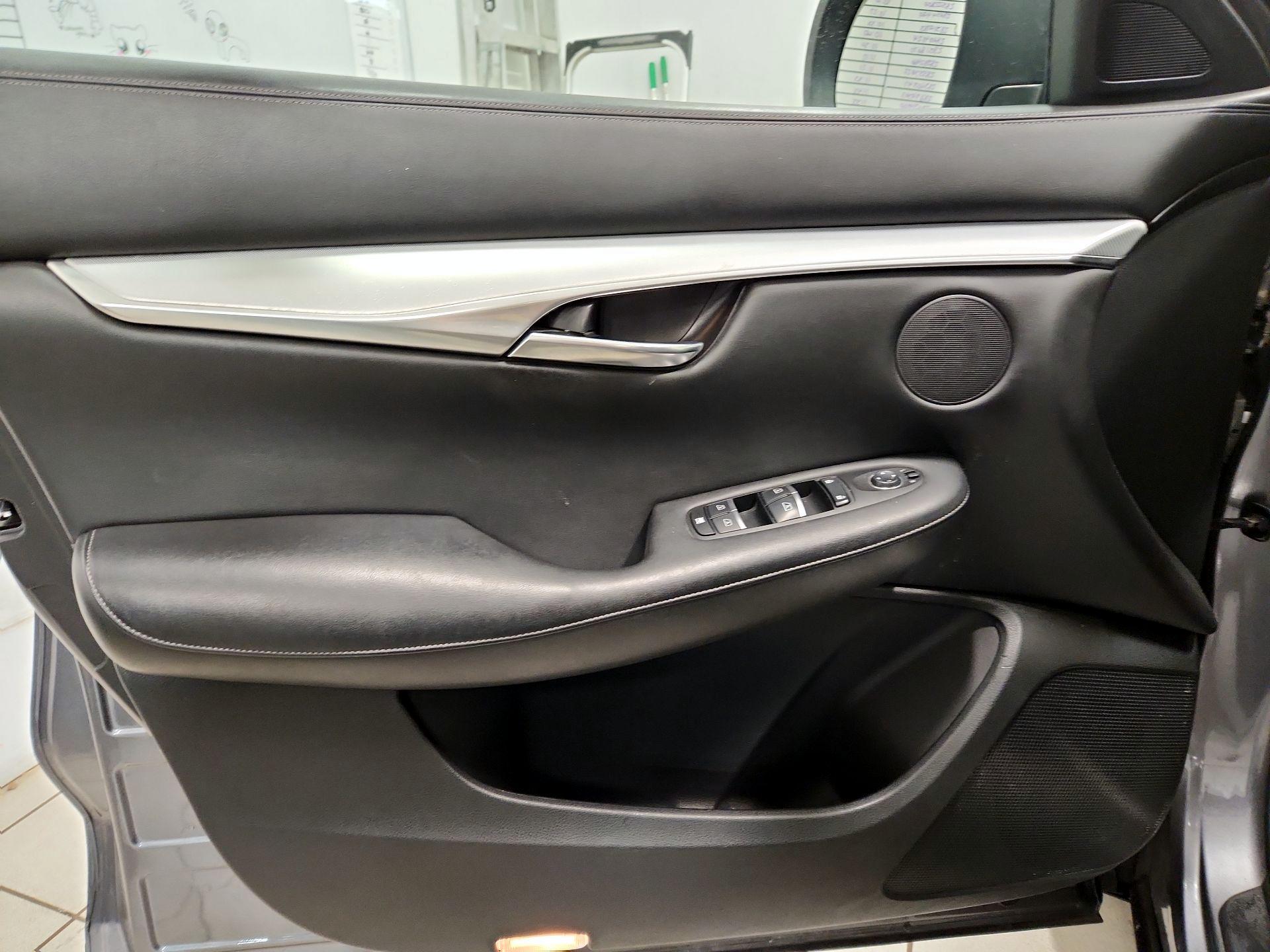 Thumbnail: 2019 INFINITI QX50 - 12