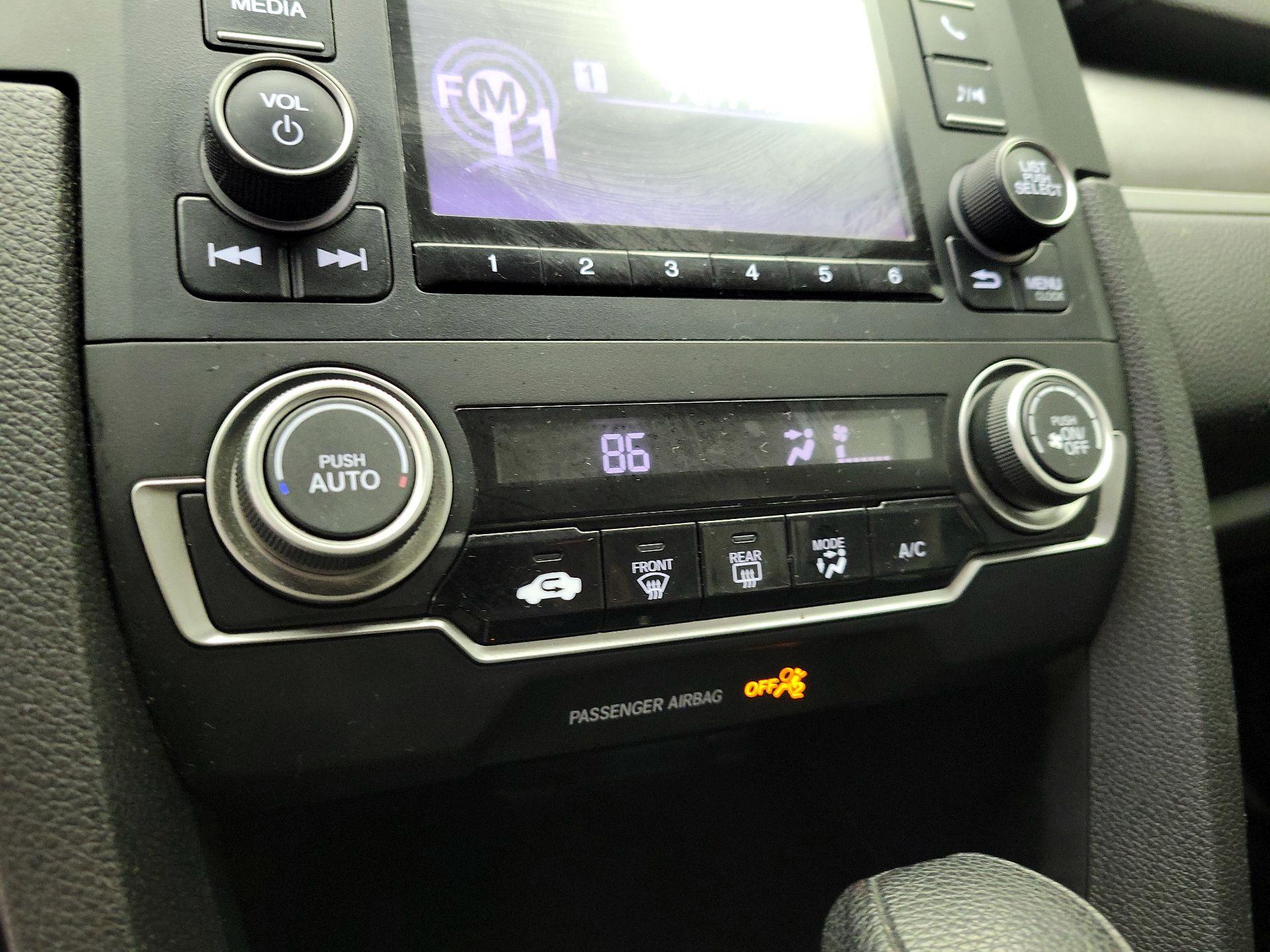 Thumbnail: 2016 Honda Civic - 15