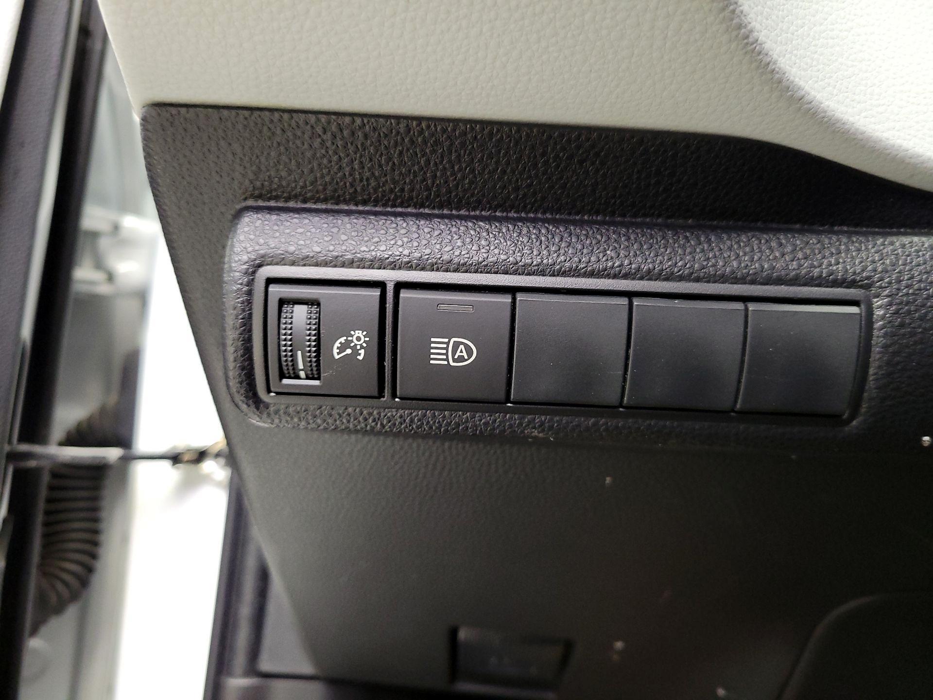 Thumbnail: 2022 Toyota Corolla - 13