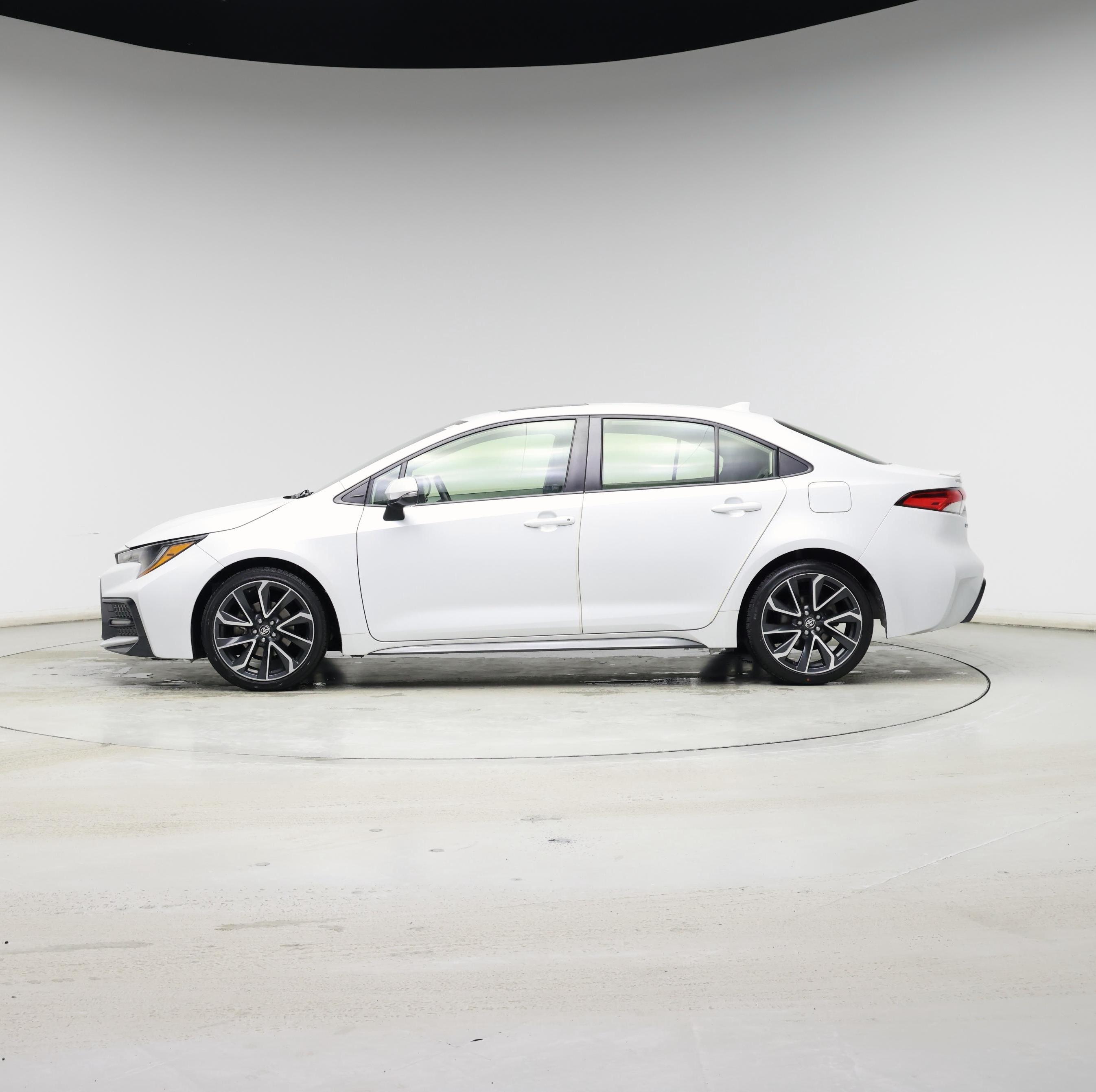 Thumbnail: 2022 Toyota Corolla - 3