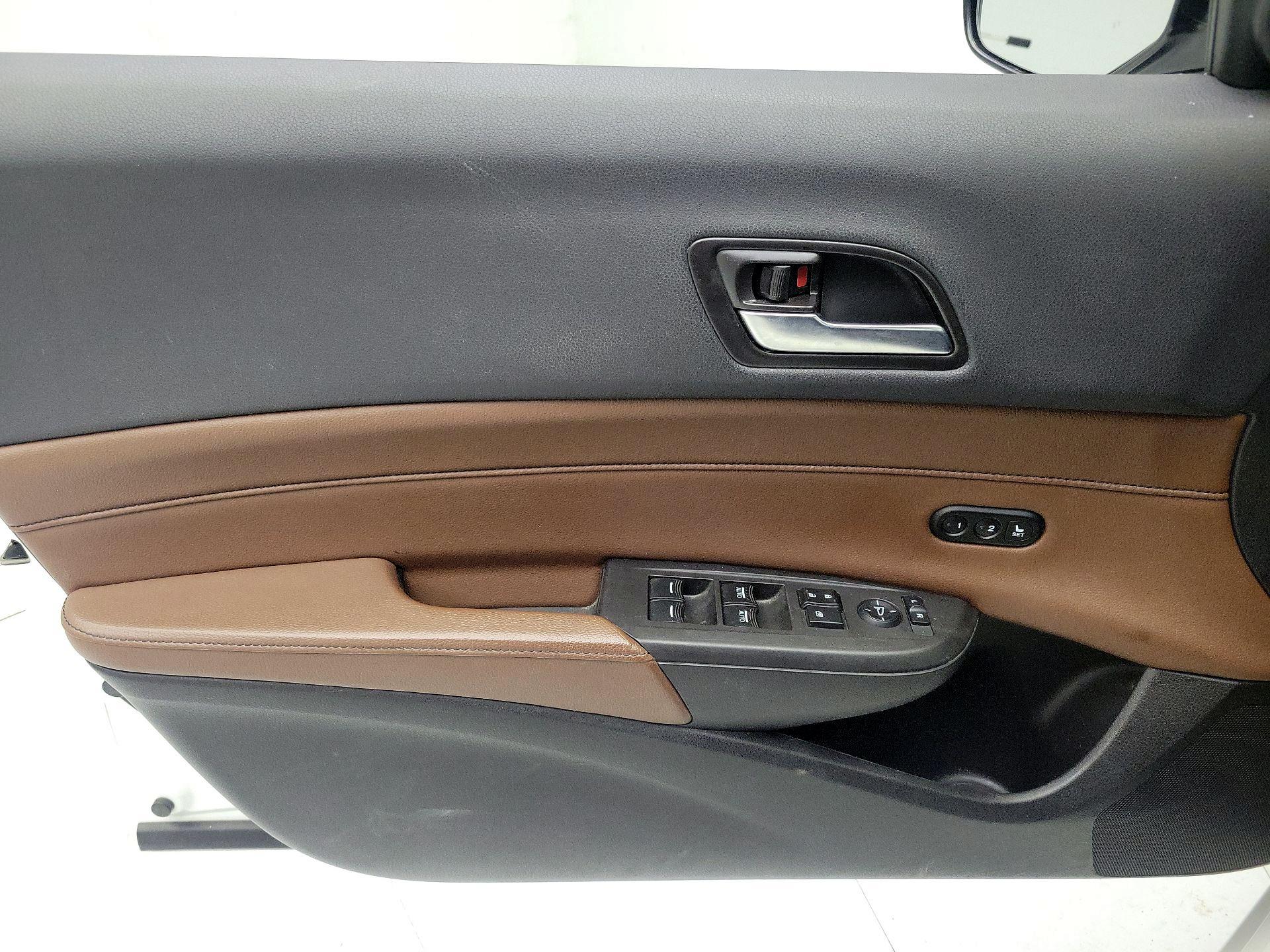 Thumbnail: 2019 Acura ILX - 12