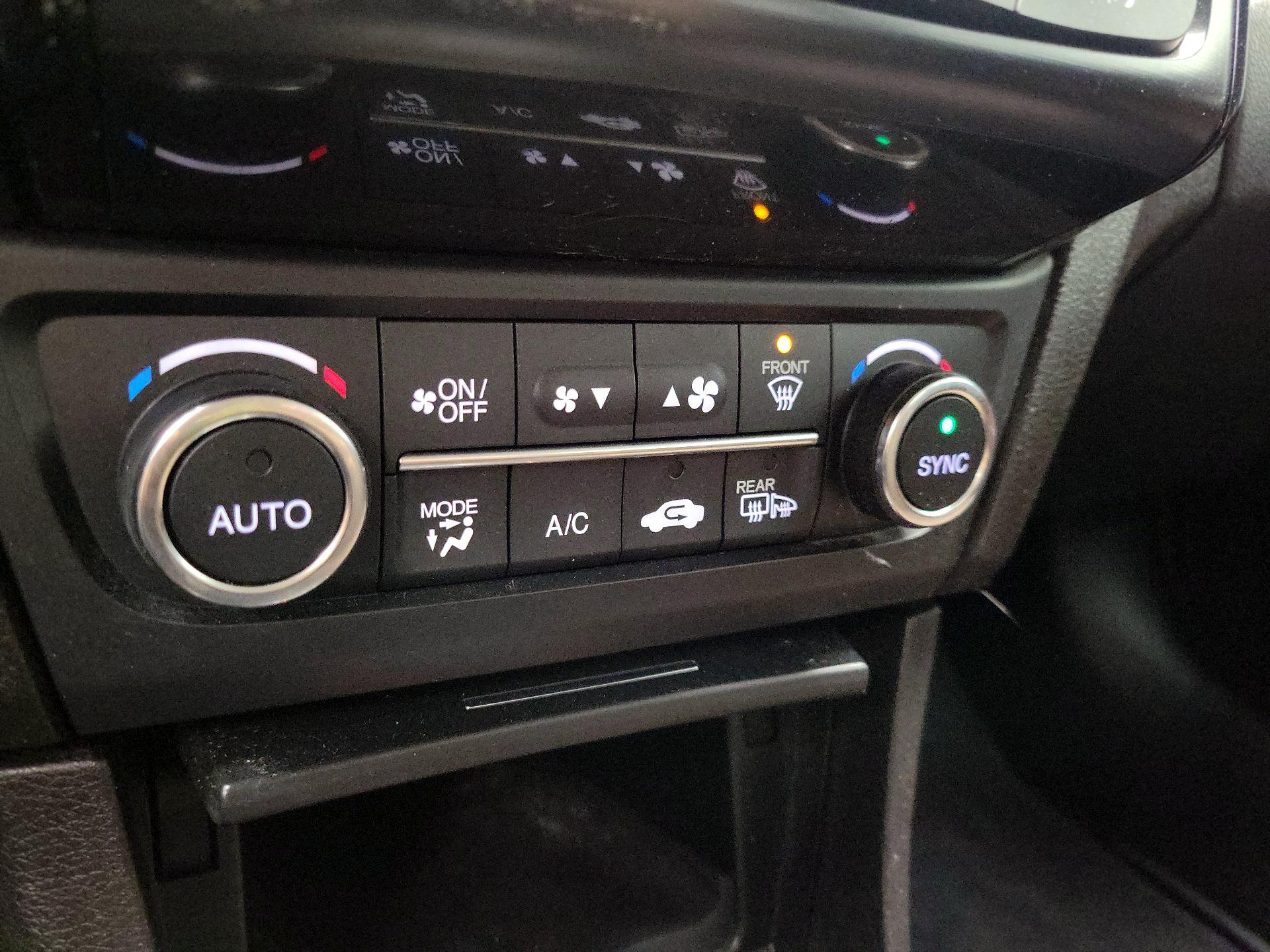 Thumbnail: 2019 Acura ILX - 15