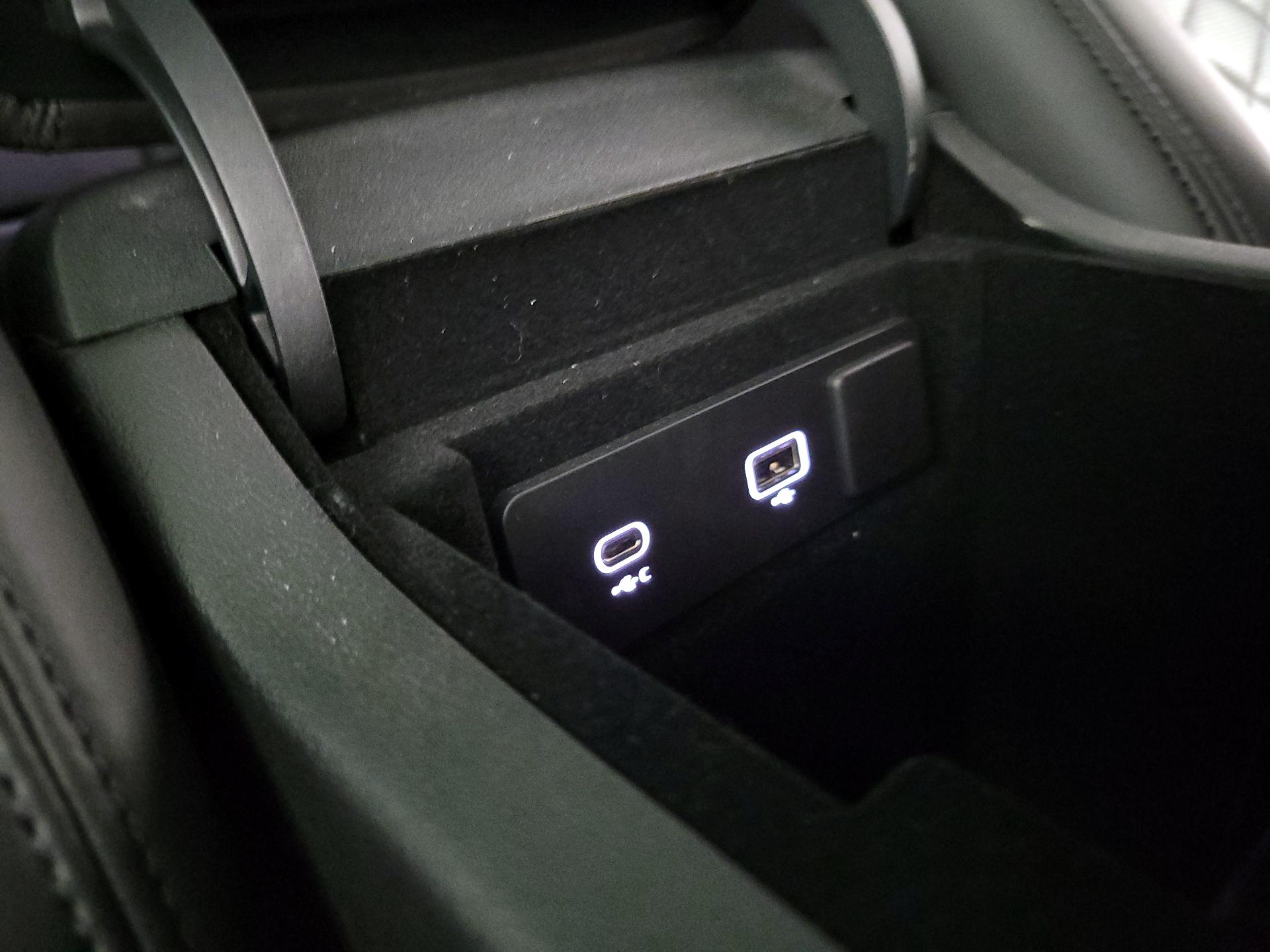 Thumbnail: 2022 Jaguar F-Pace - 19