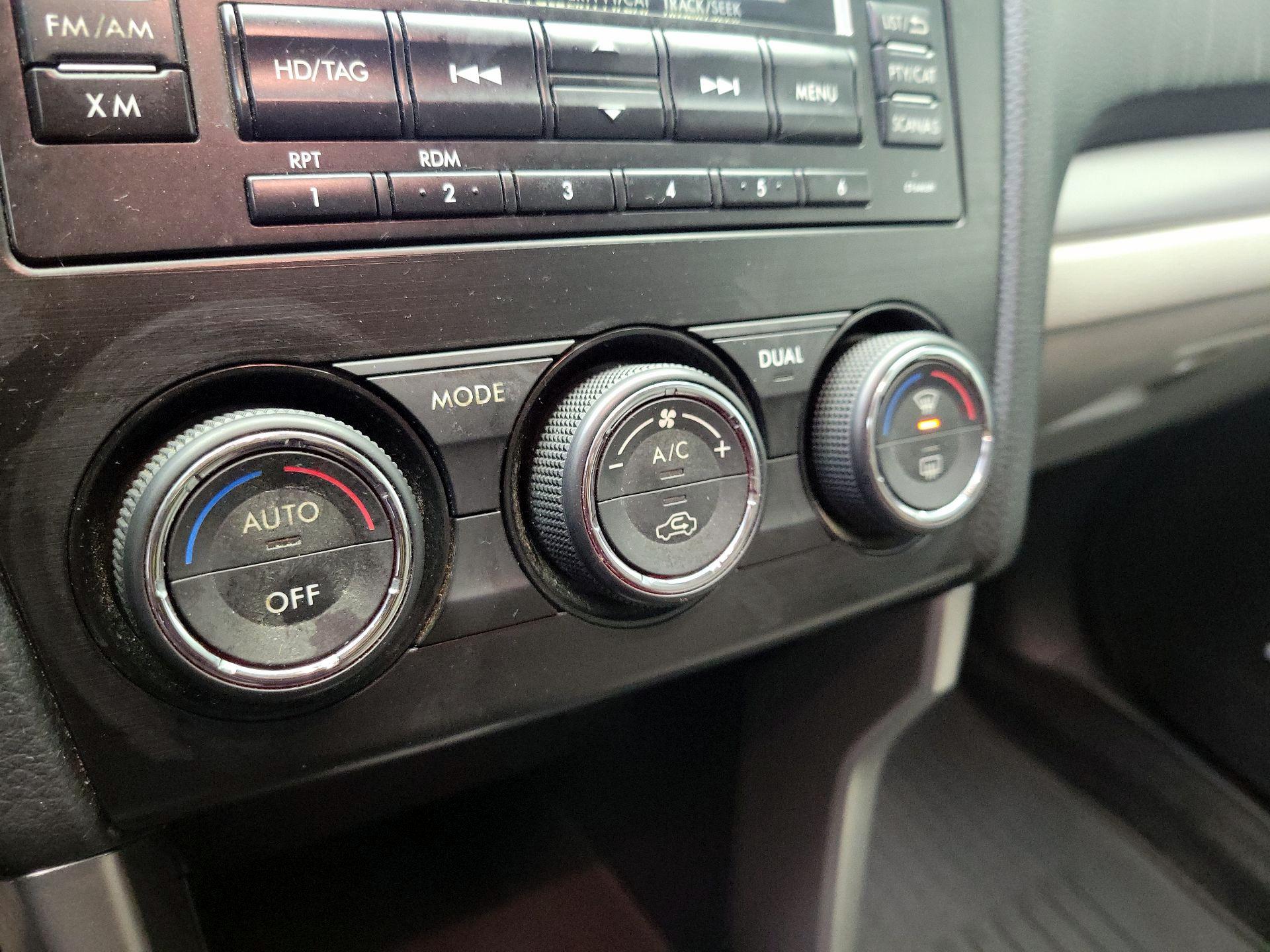 Thumbnail: 2015 Subaru Forester - 15