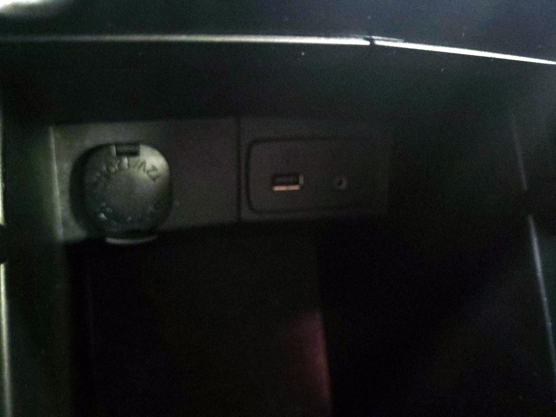 Thumbnail: 2015 Subaru Forester - 17