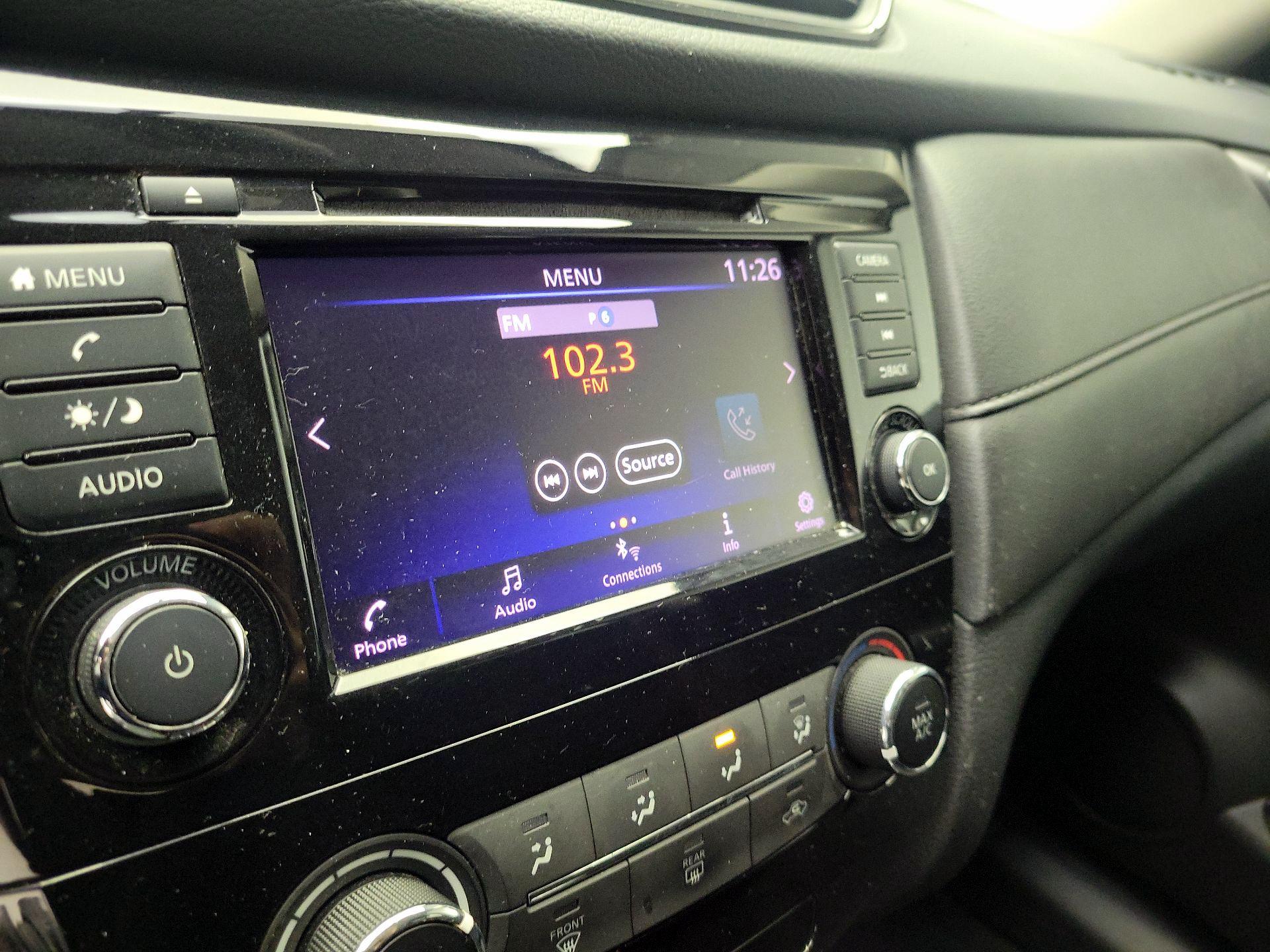 Thumbnail: 2018 Nissan Rogue - 15