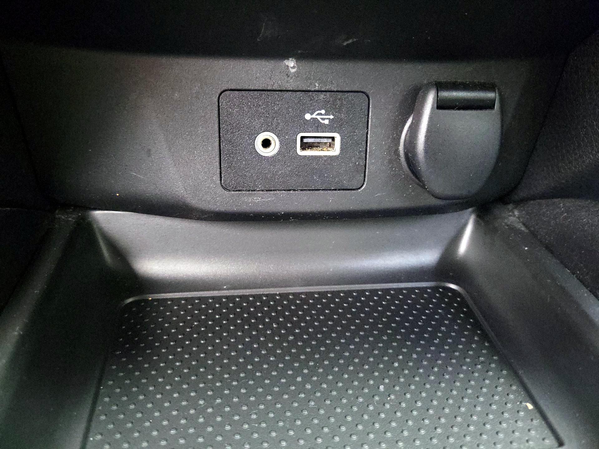 Thumbnail: 2018 Nissan Rogue - 18