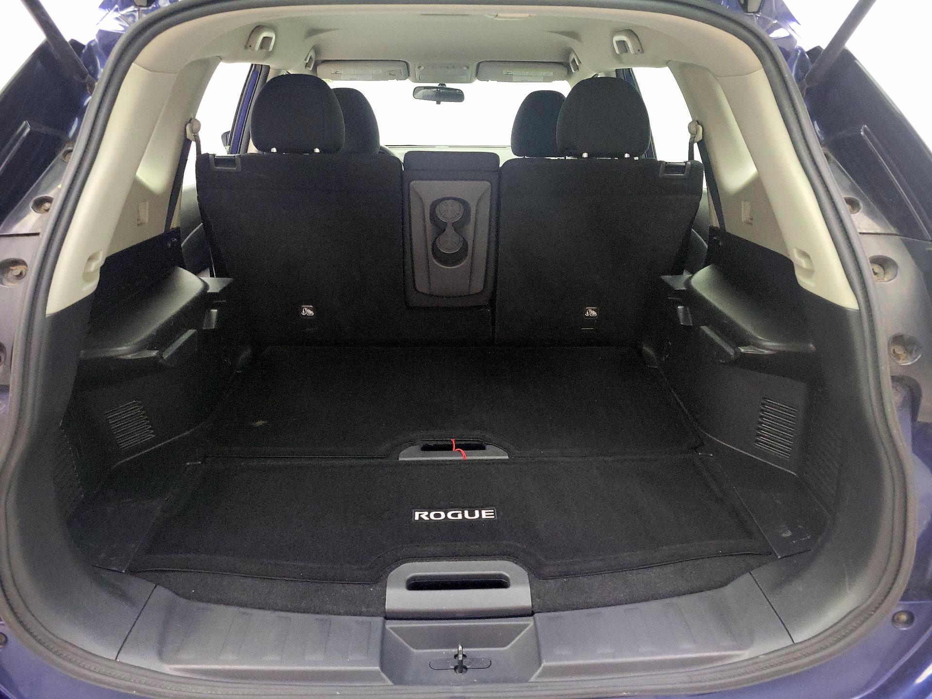 Thumbnail: 2018 Nissan Rogue - 20