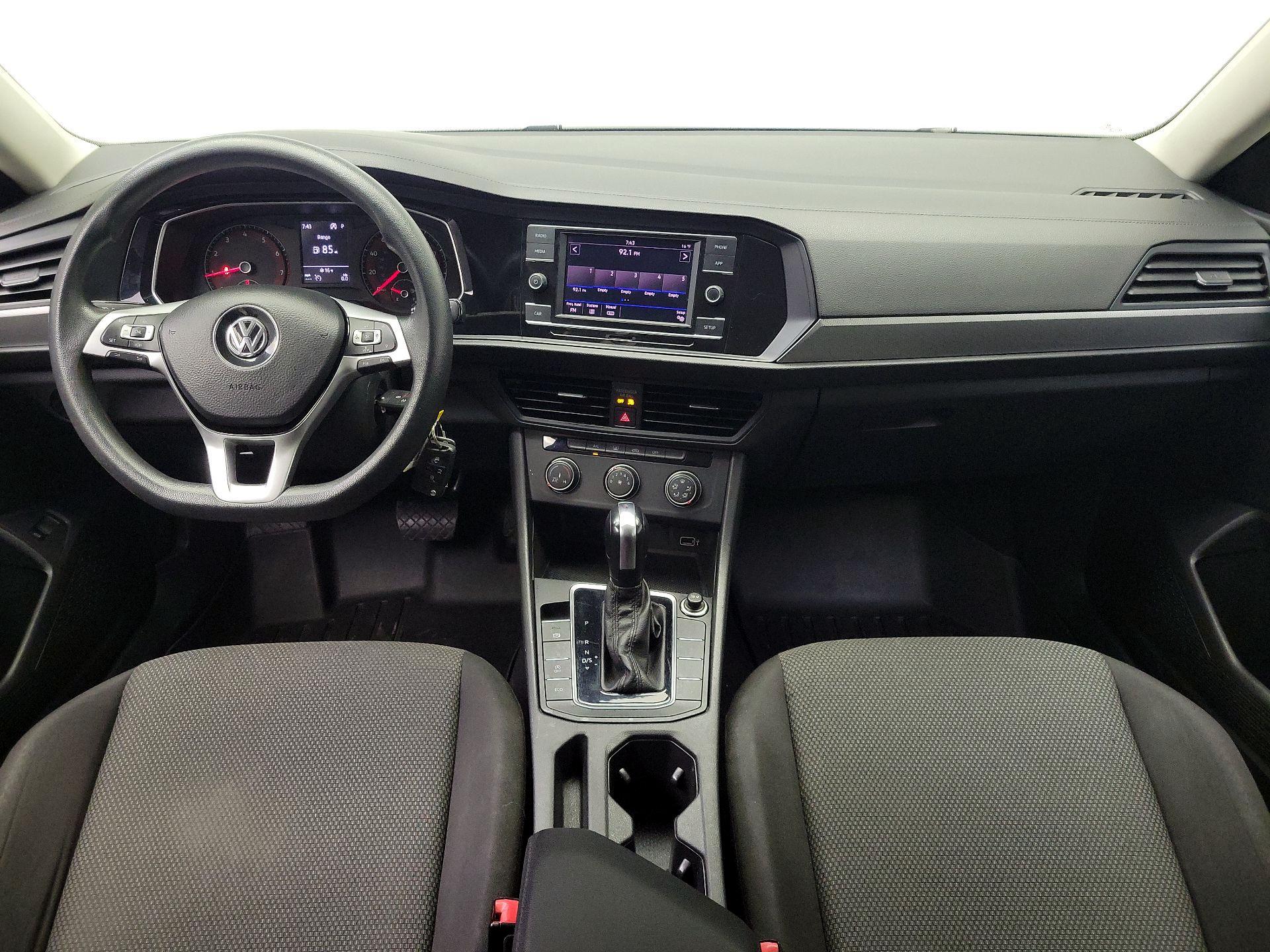 Thumbnail: 2019 Volkswagen Jetta - 9