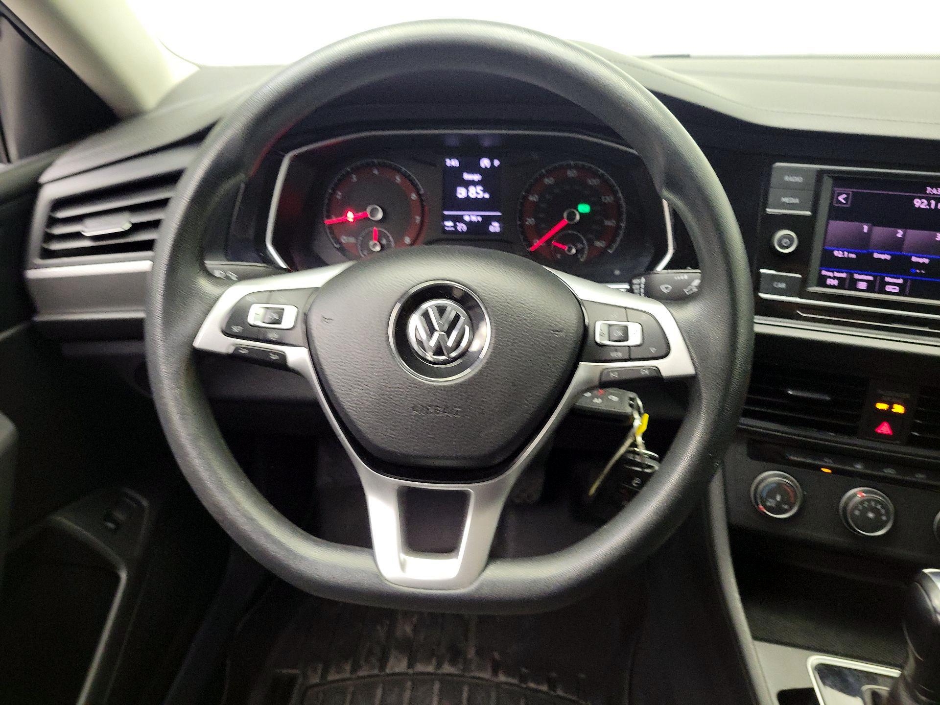 Thumbnail: 2019 Volkswagen Jetta - 10