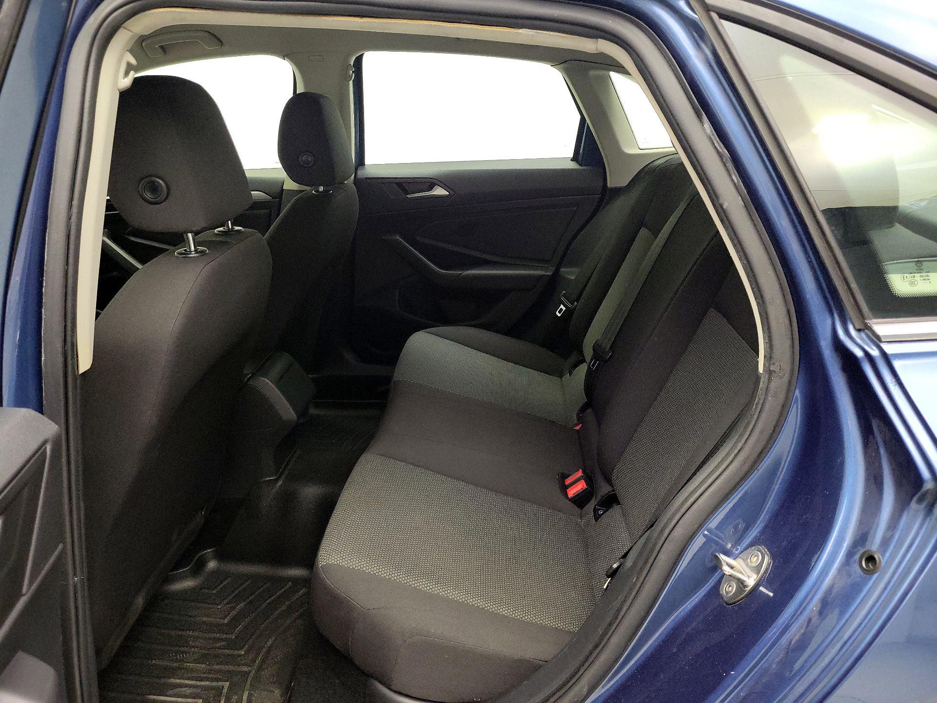 Thumbnail: 2019 Volkswagen Jetta - 18