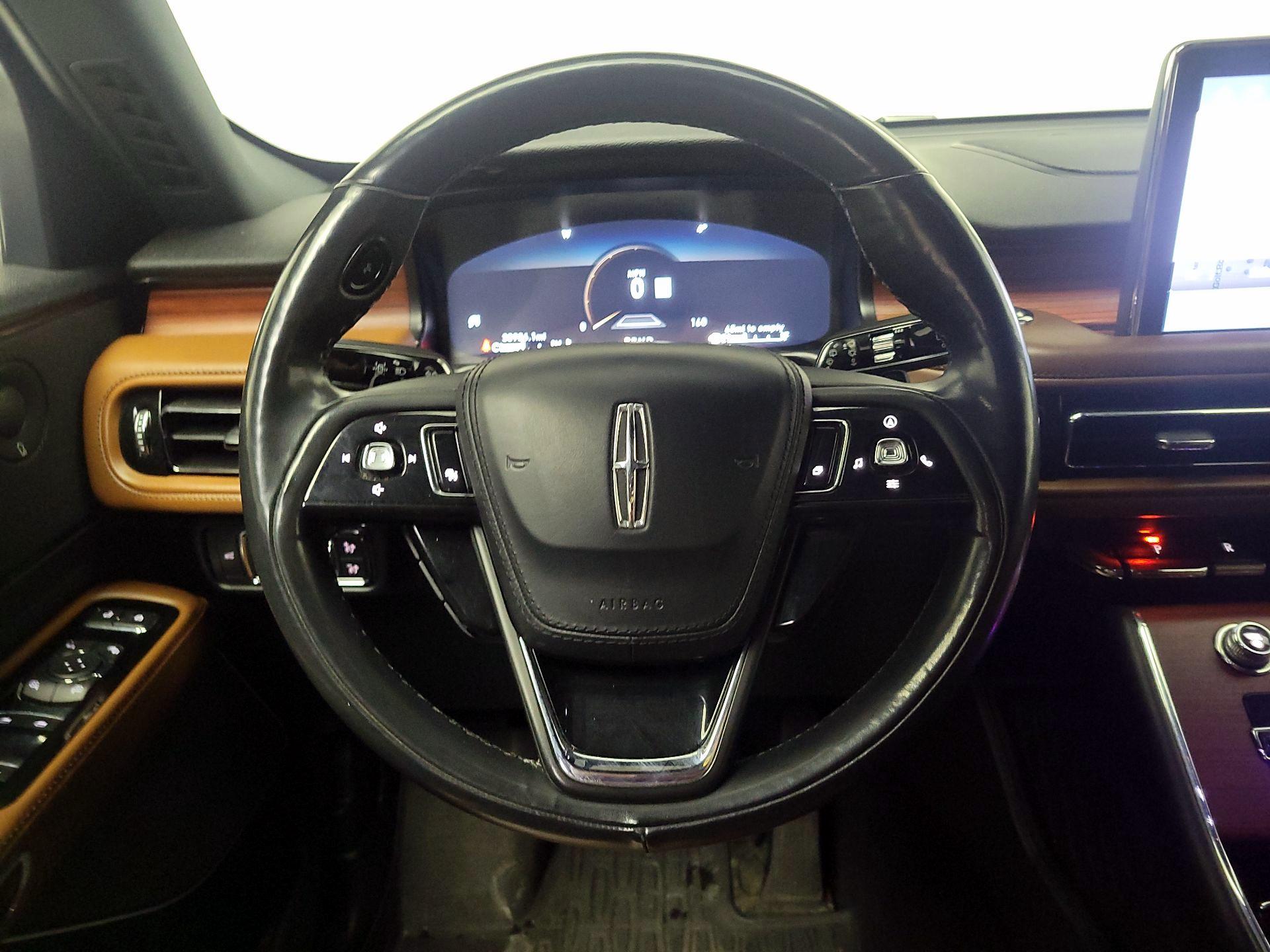 Thumbnail: 2021 Lincoln Aviator - 10