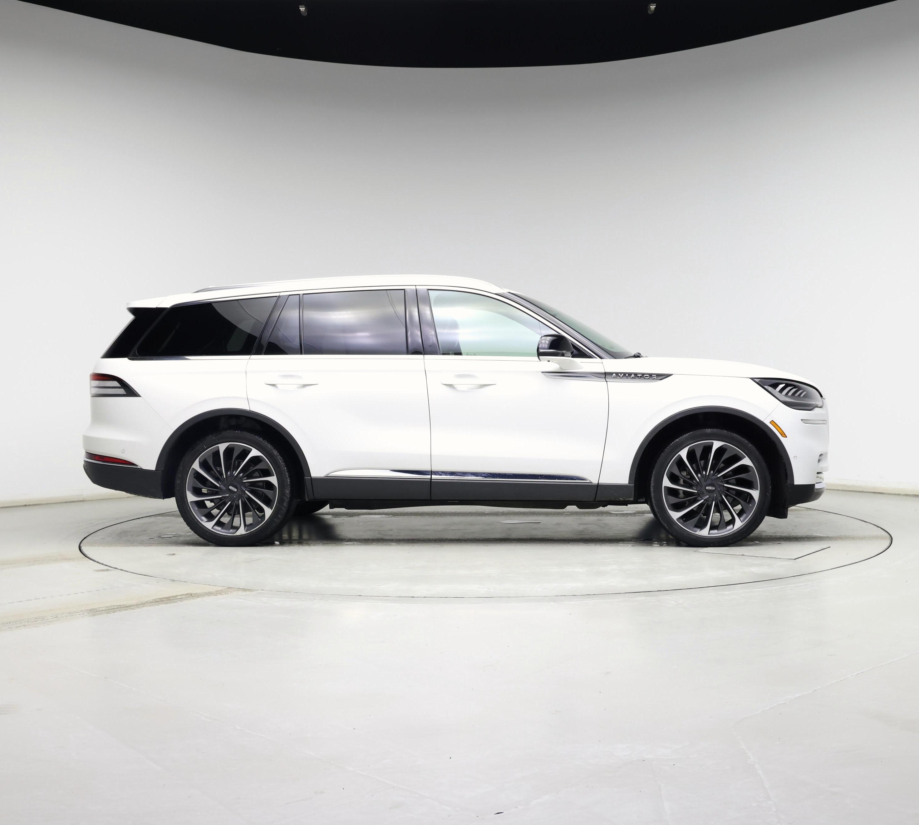 Thumbnail: 2021 Lincoln Aviator - 7