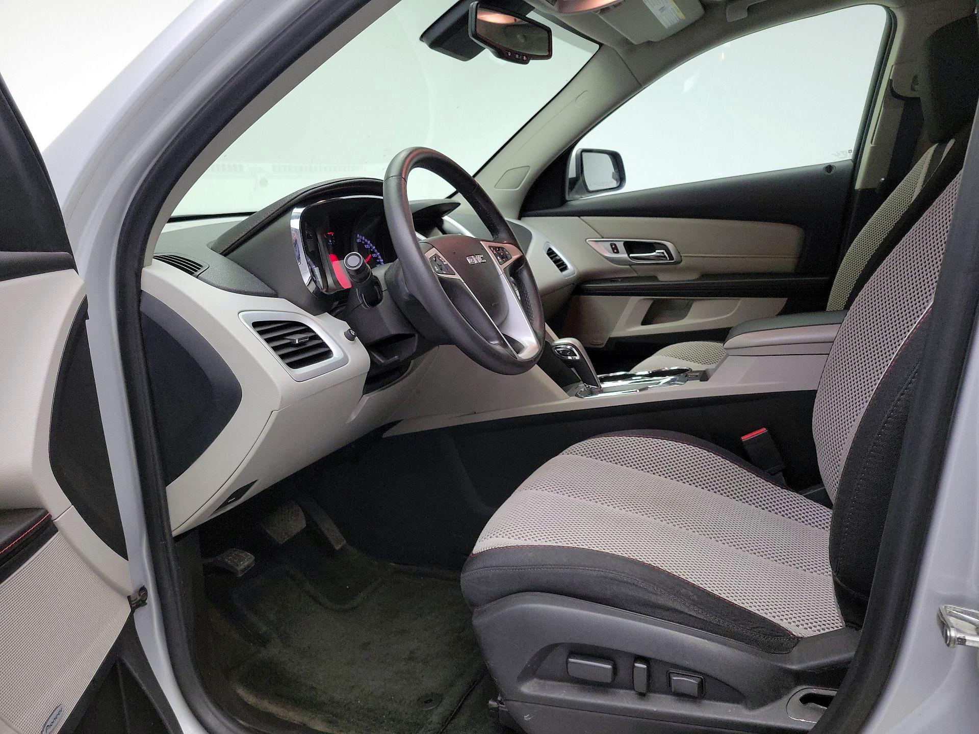 Thumbnail: 2015 GMC Terrain - 11