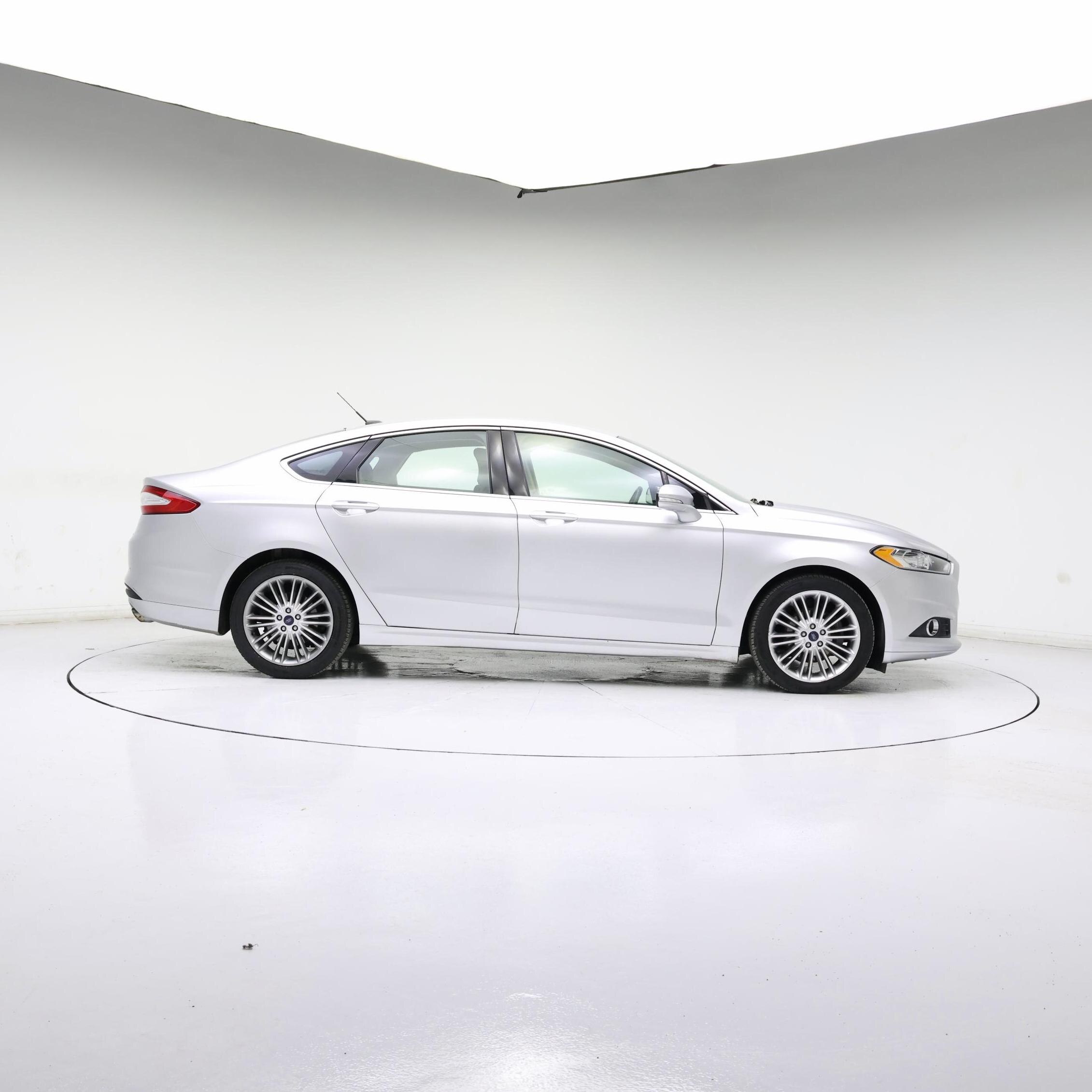 Thumbnail: 2016 Ford Fusion - 7