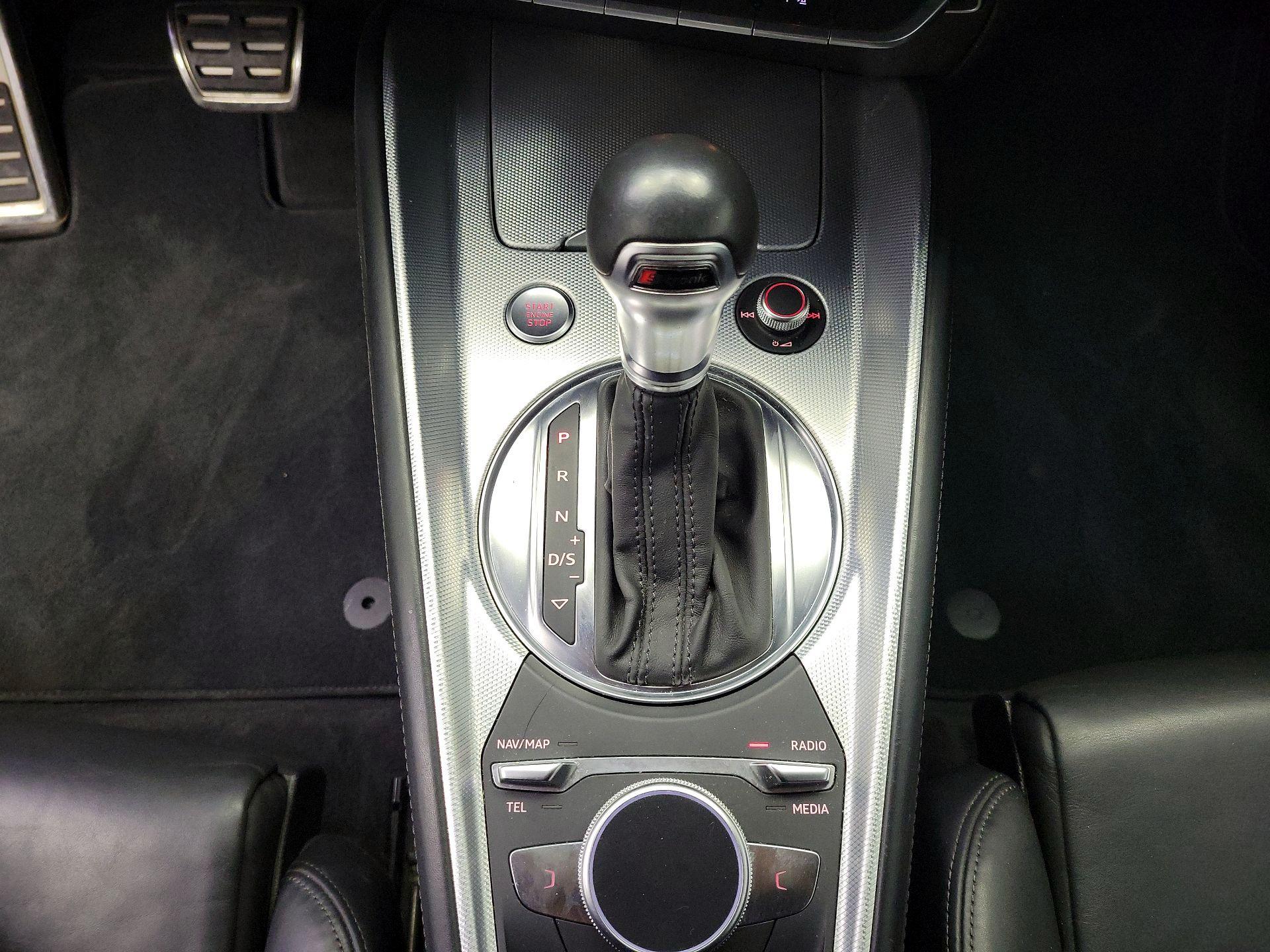 Thumbnail: 2016 Audi TT - 16