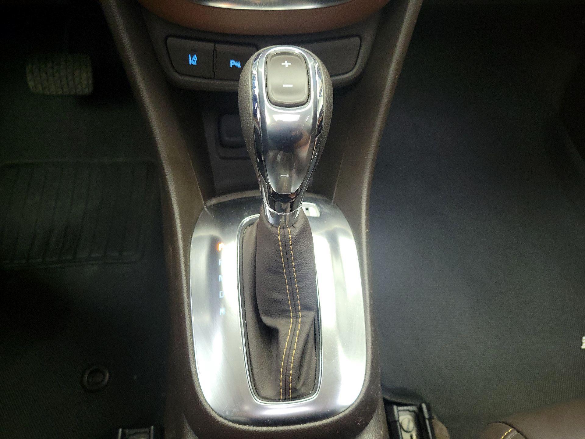 Thumbnail: 2015 Buick Encore - 18