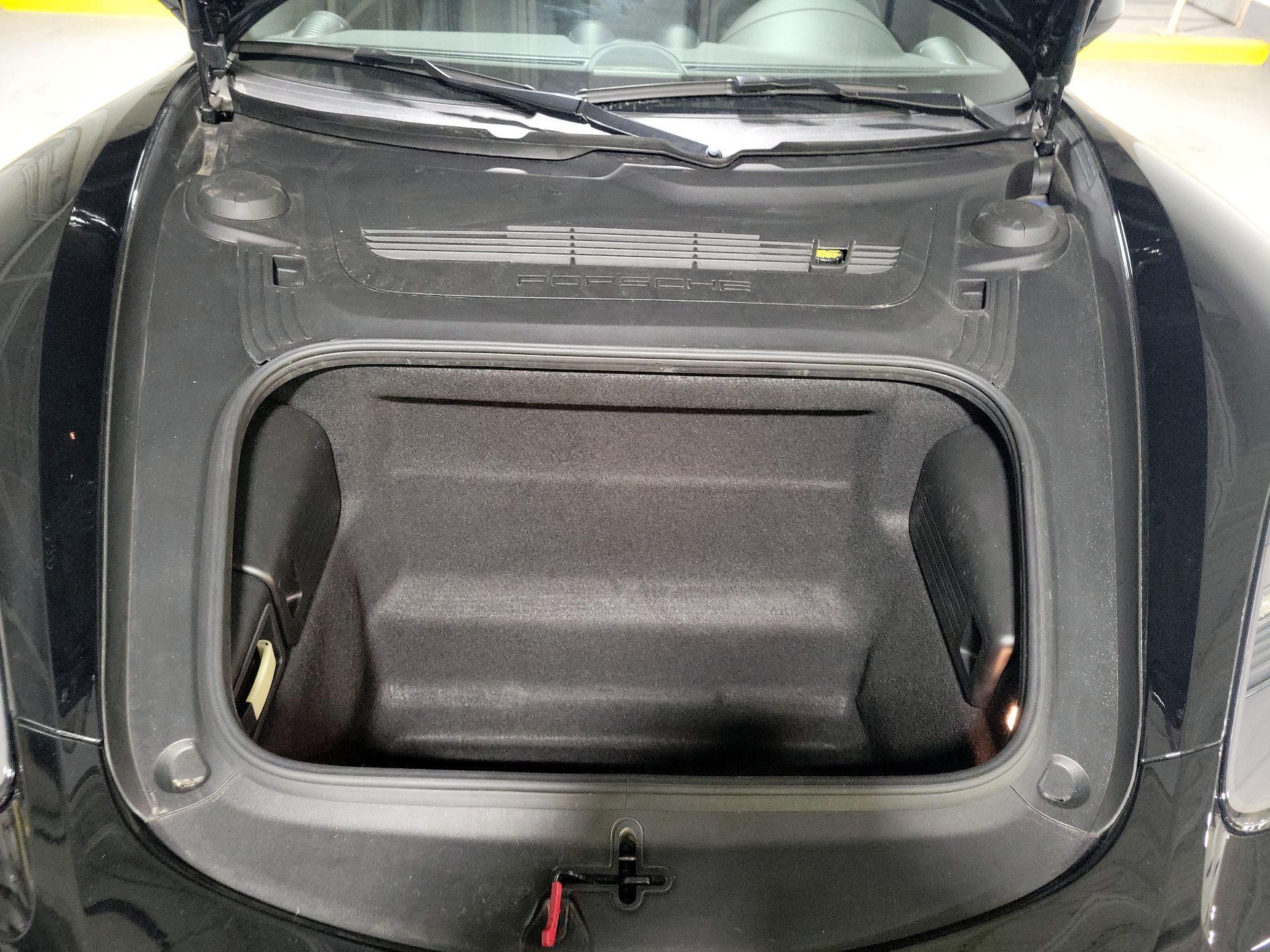 Thumbnail: 2018 Porsche 718 Cayman - 18