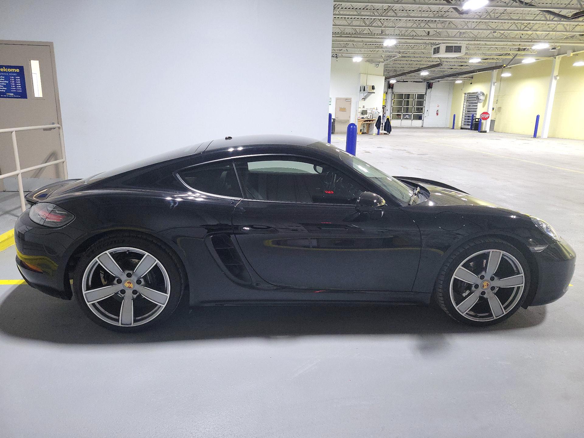 Thumbnail: 2018 Porsche 718 Cayman - 4