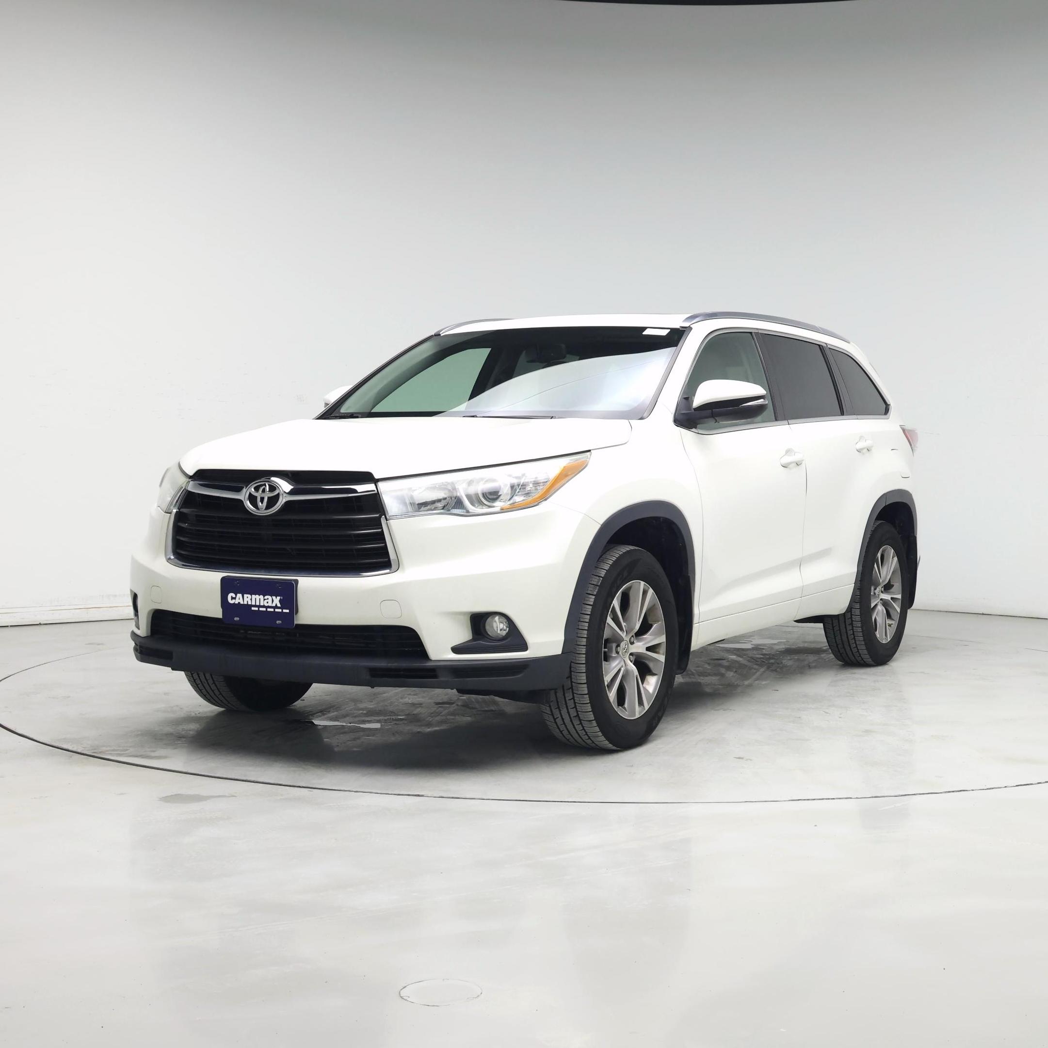 Thumbnail: 2015 Toyota Highlander - 4